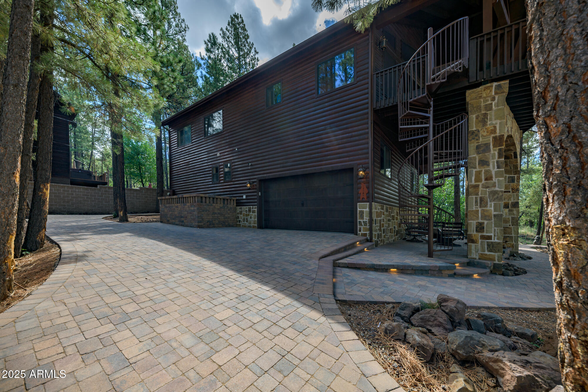 17385 MOUNTAINSIDE Place