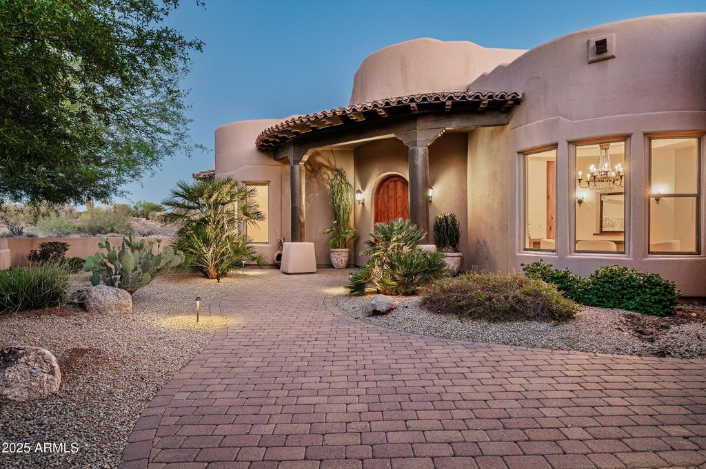 Photo of 7025 E Ashler Hills Drive, Scottsdale, AZ 85266 (MLS # 6916112)