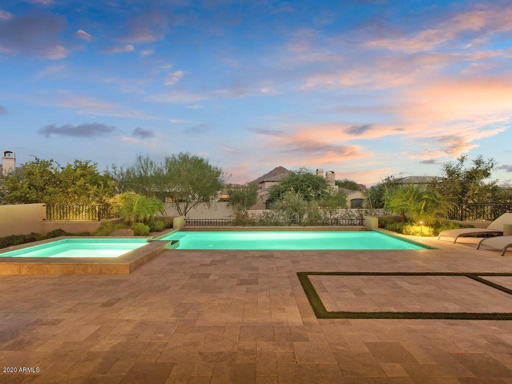PARADISE RESERVE - Residential