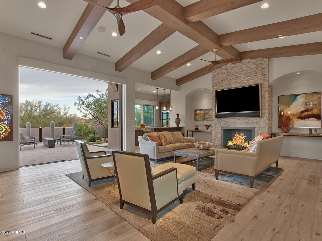 PARADISE RESERVE - Residential