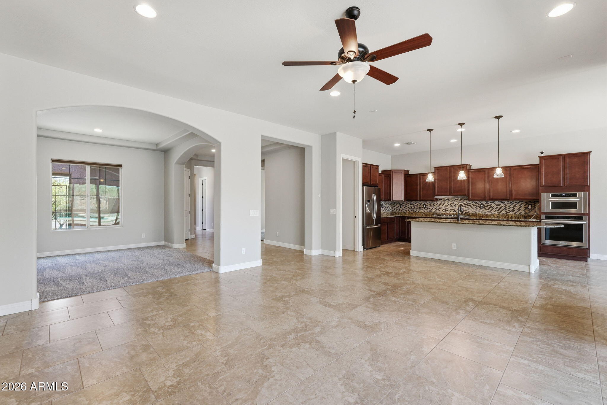 1328 W CAVEDALE Drive