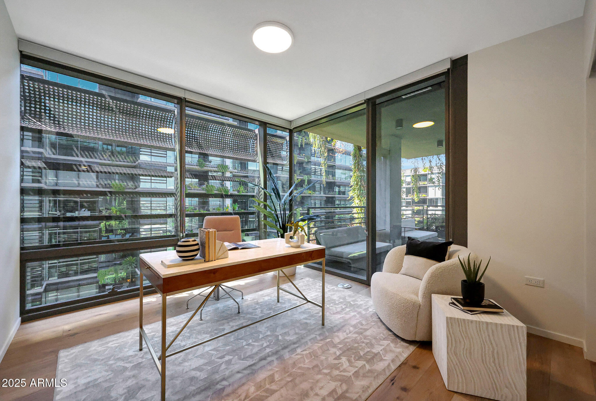 7180 E KIERLAND Boulevard 807