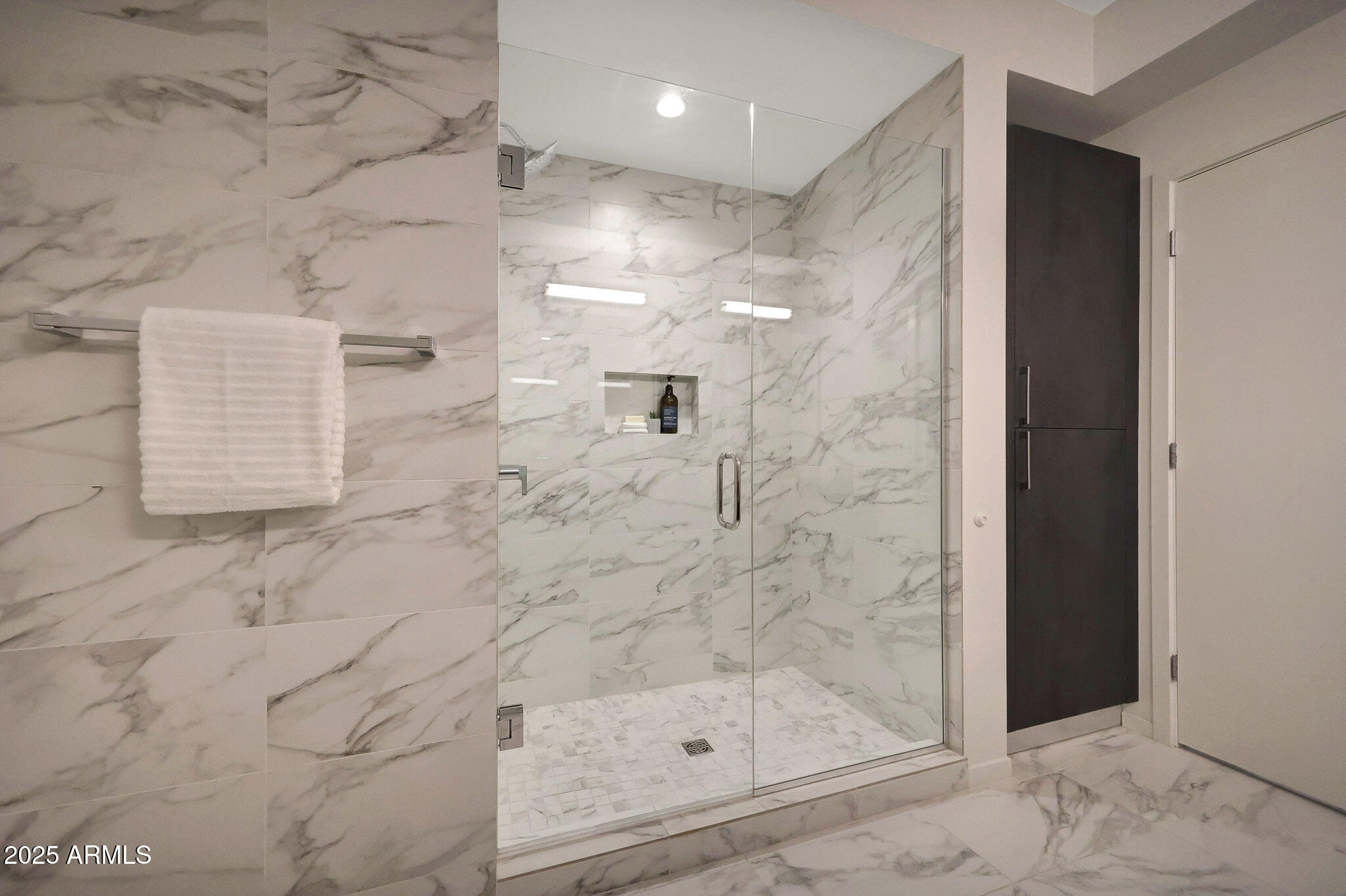 7180 E KIERLAND Boulevard 807