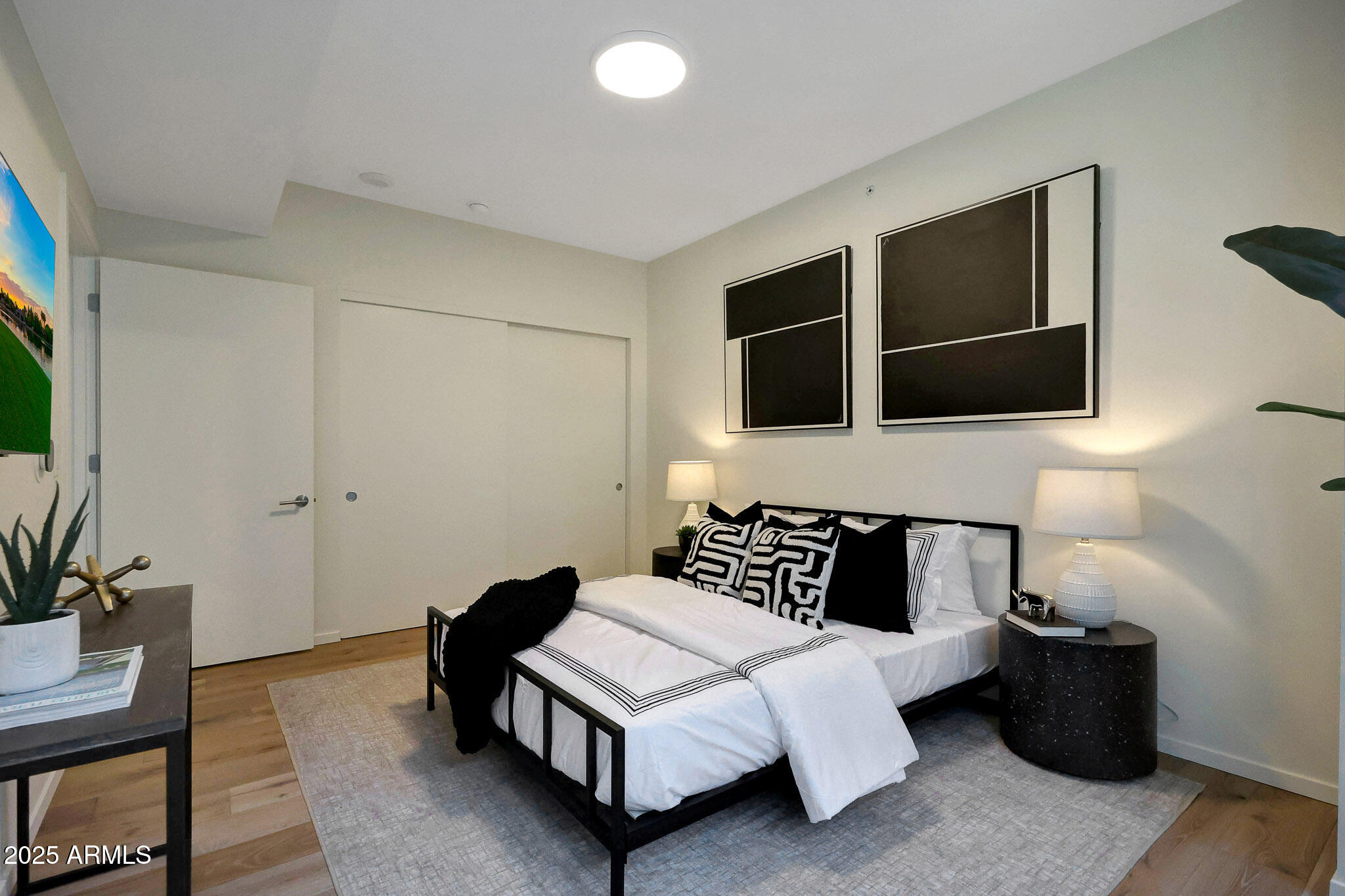 7180 E KIERLAND Boulevard 807