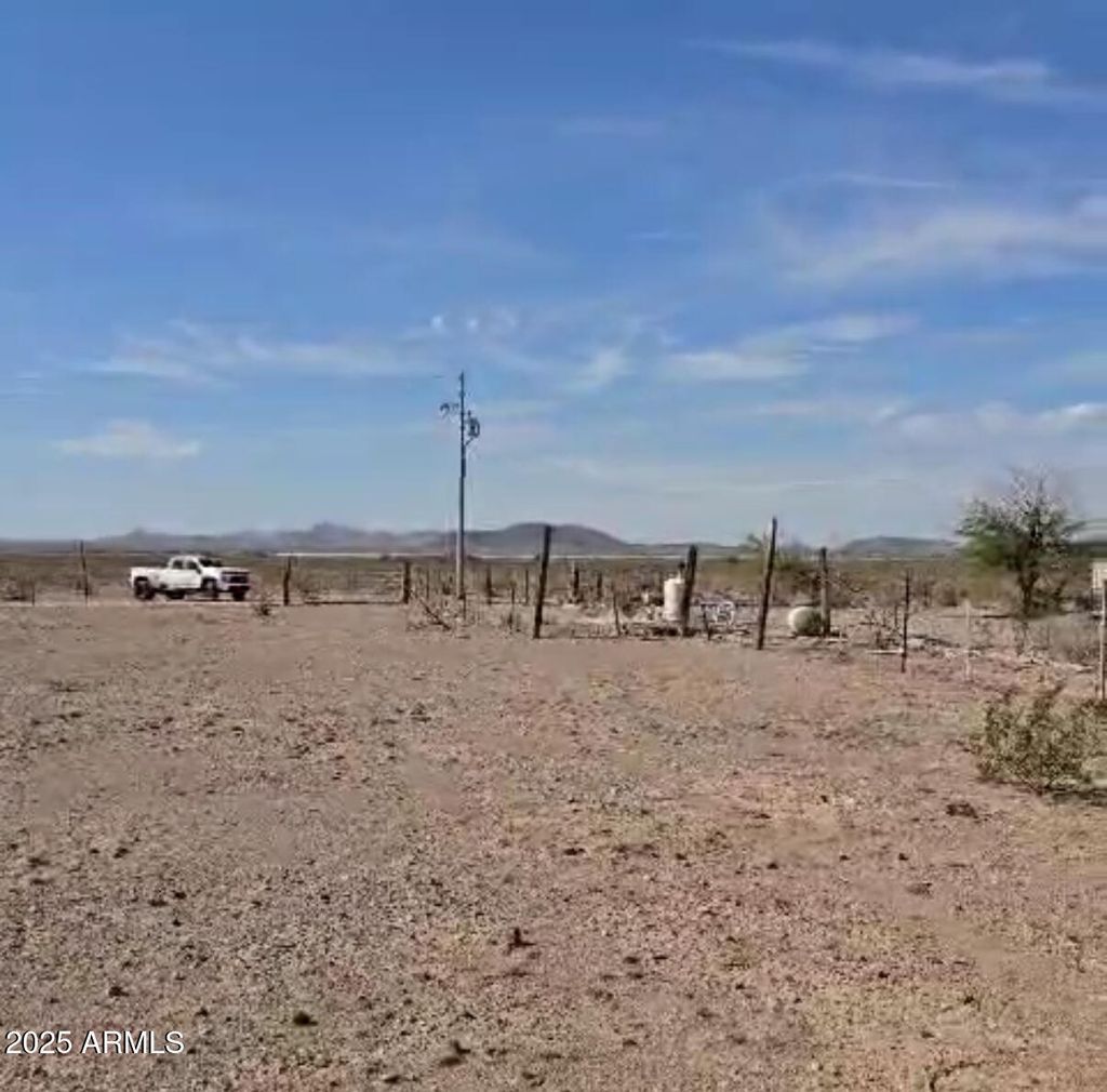 Photo of 0 W Olney Avenue, Tonopah, AZ 85354 (MLS # 6909878)