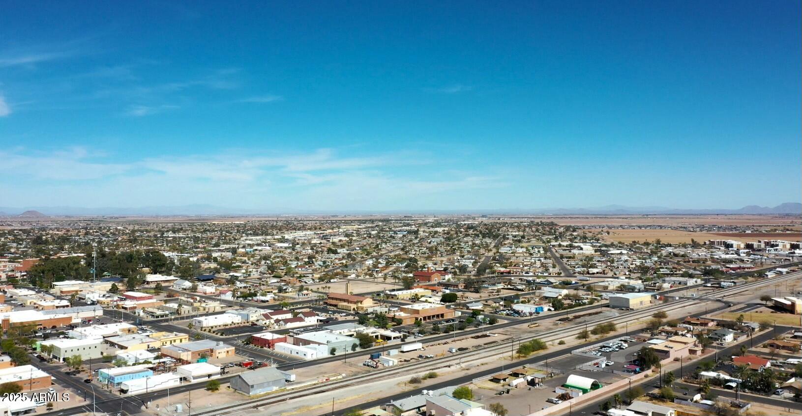 313 S Top and Bottom Street -