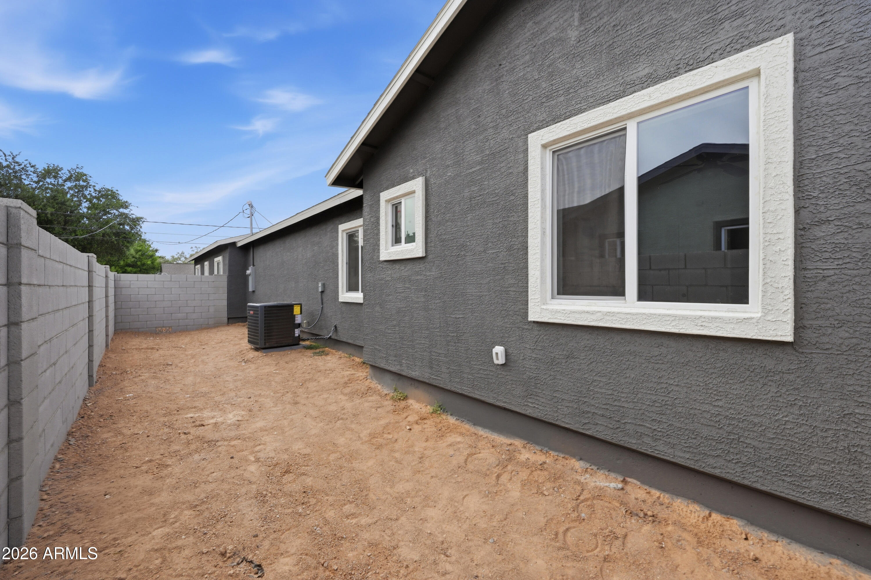 GLENWOOD PARKWAY - Residential Income