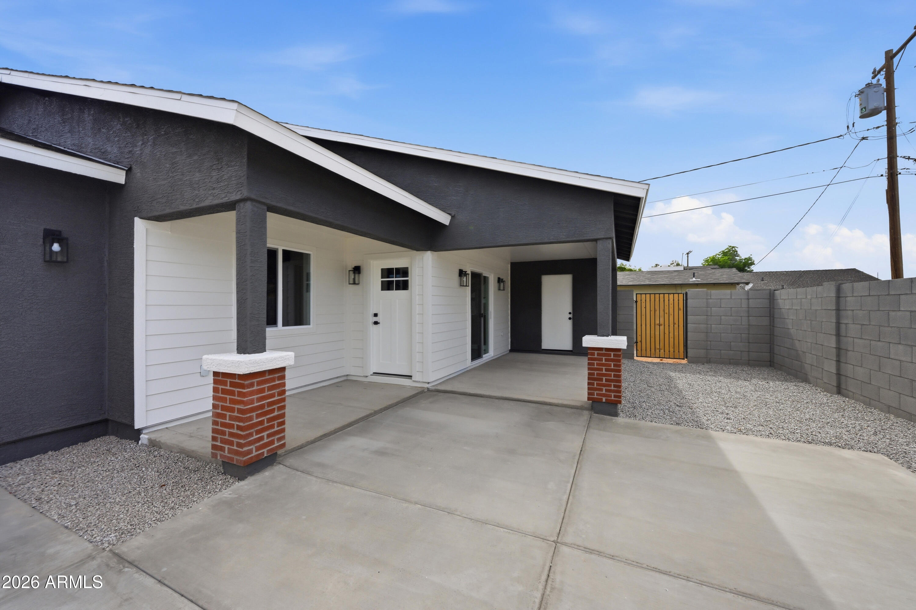 GLENWOOD PARKWAY - Residential Income