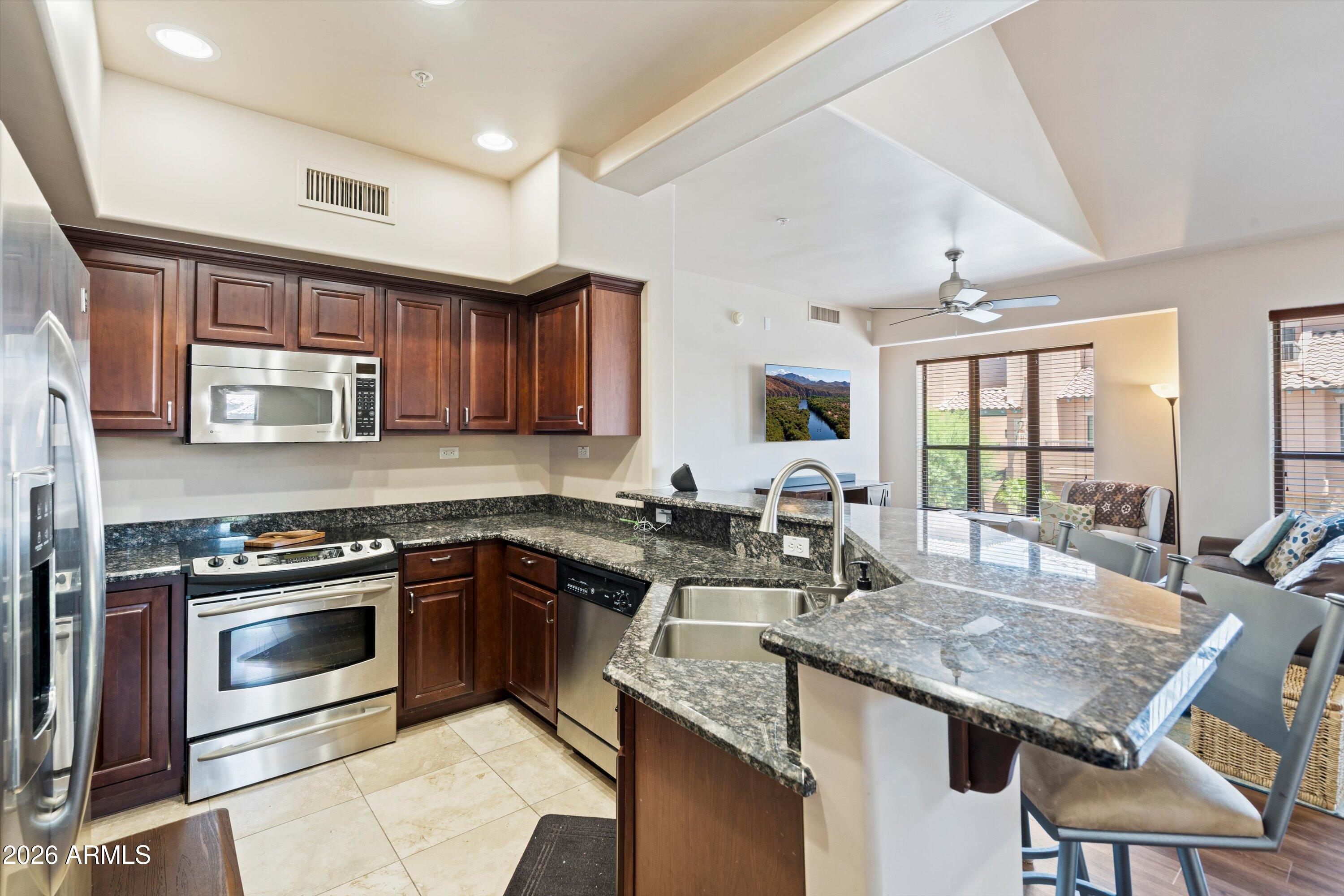 20660 N 40TH Street 2117