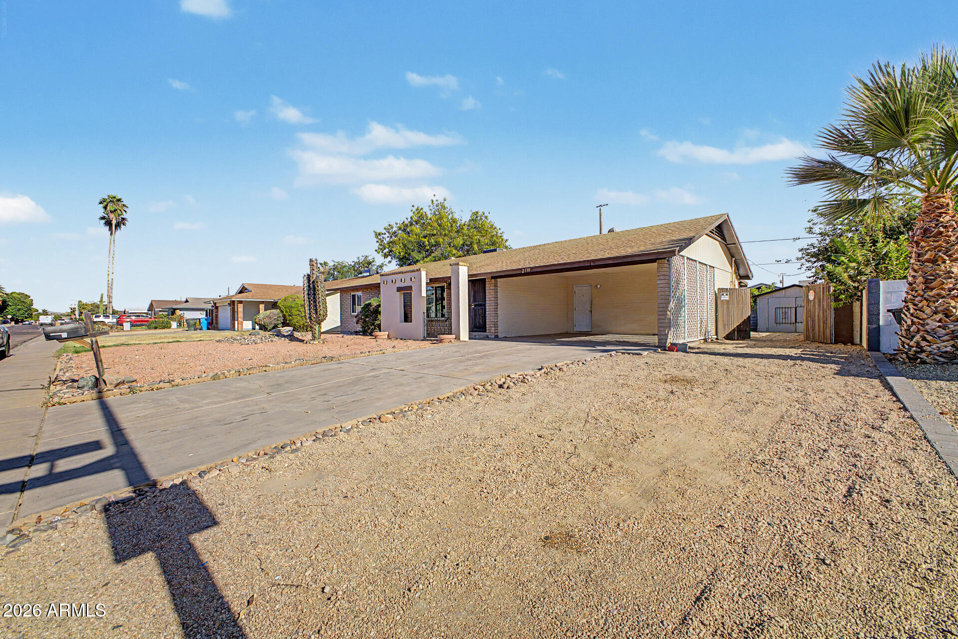2139 W EUGIE Avenue
