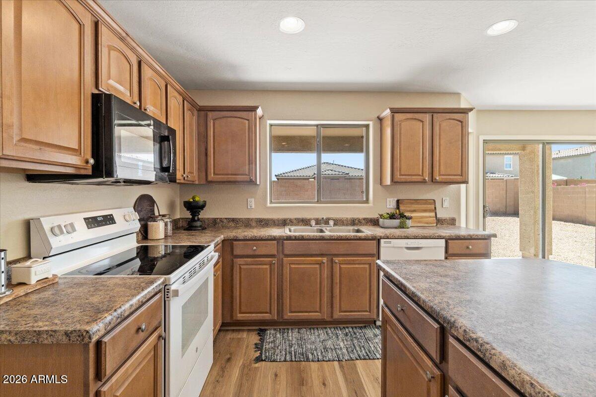 HIGHLAND MANOR UNIT 2 - Residential