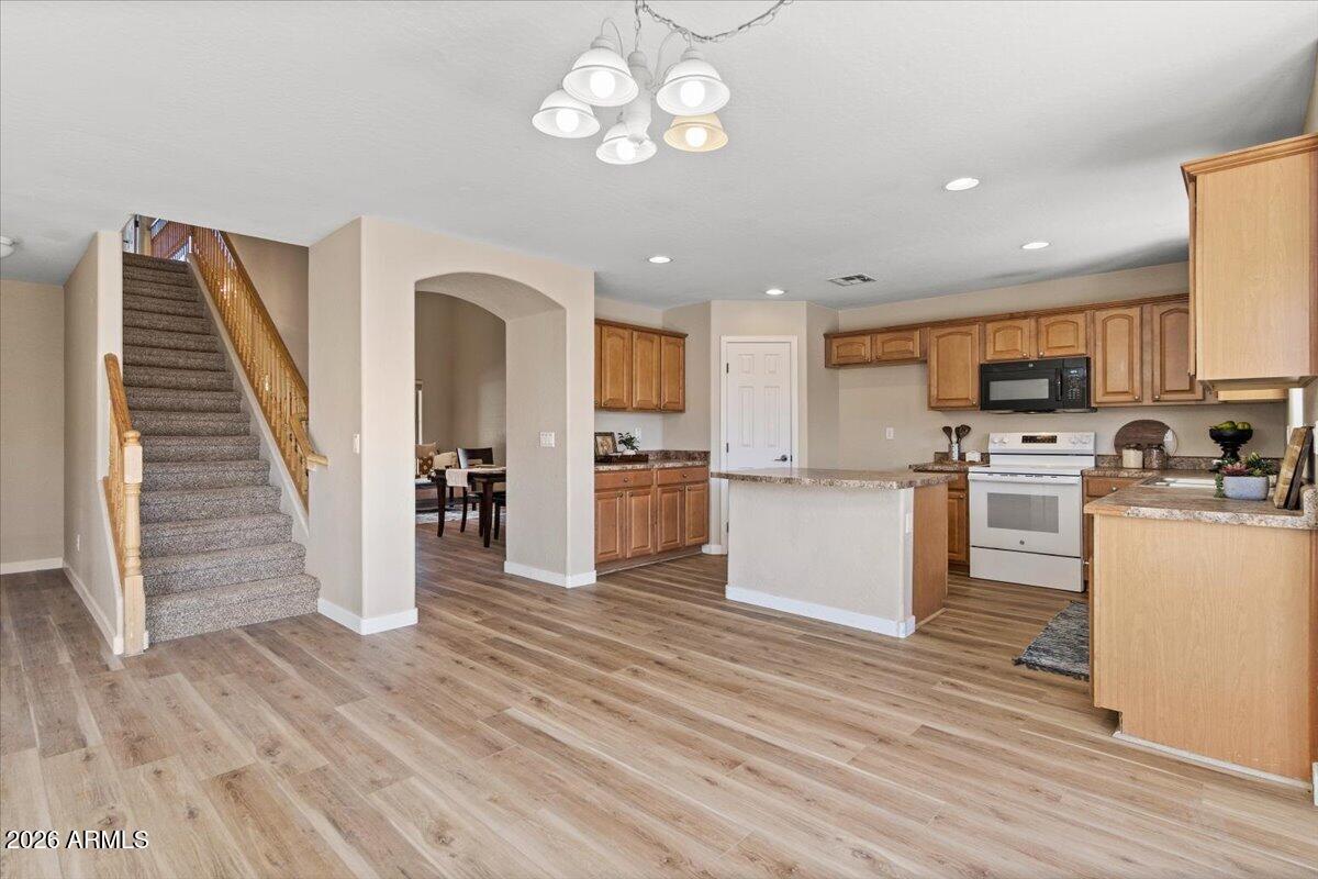 HIGHLAND MANOR UNIT 2 - Residential