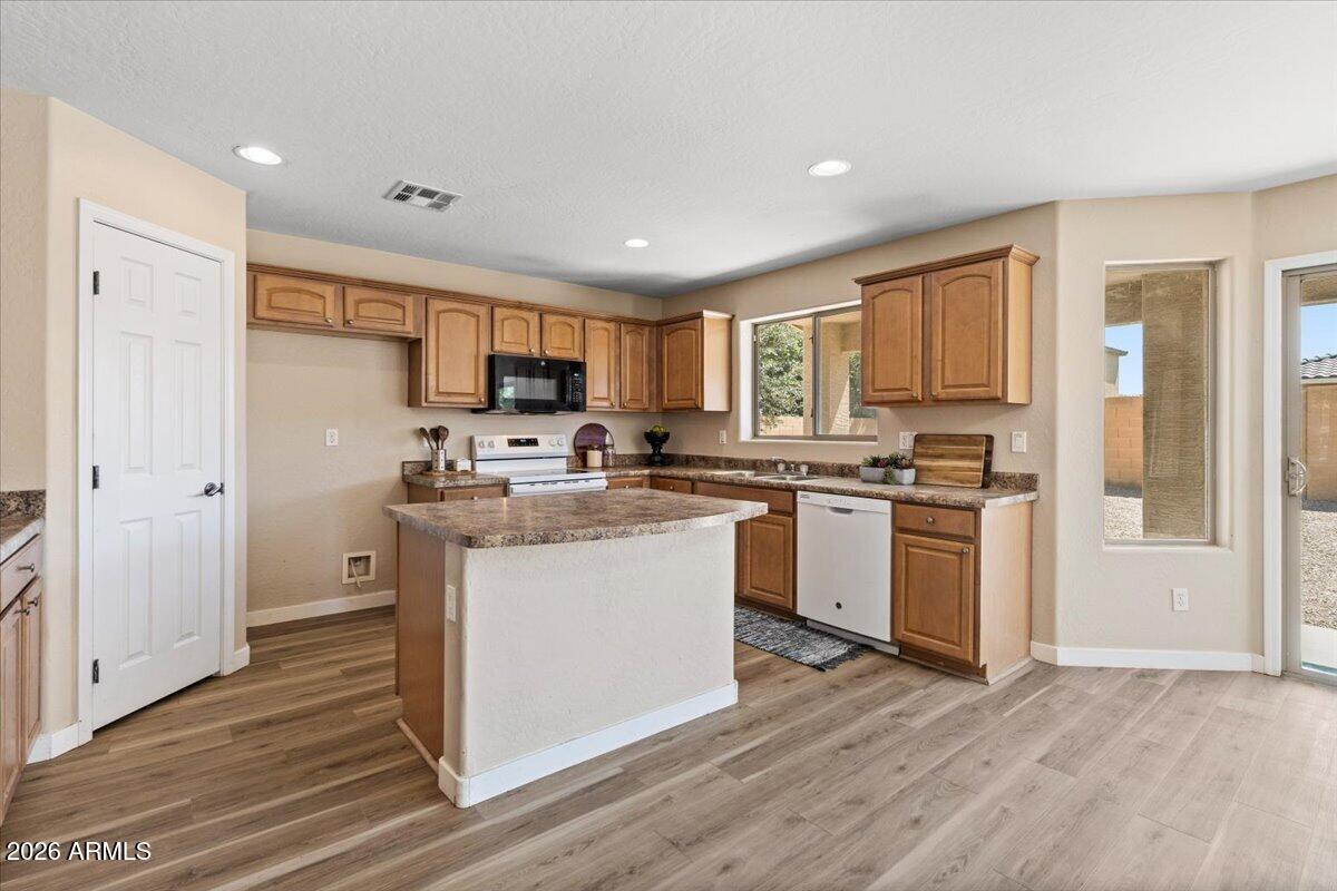 HIGHLAND MANOR UNIT 2 - Residential