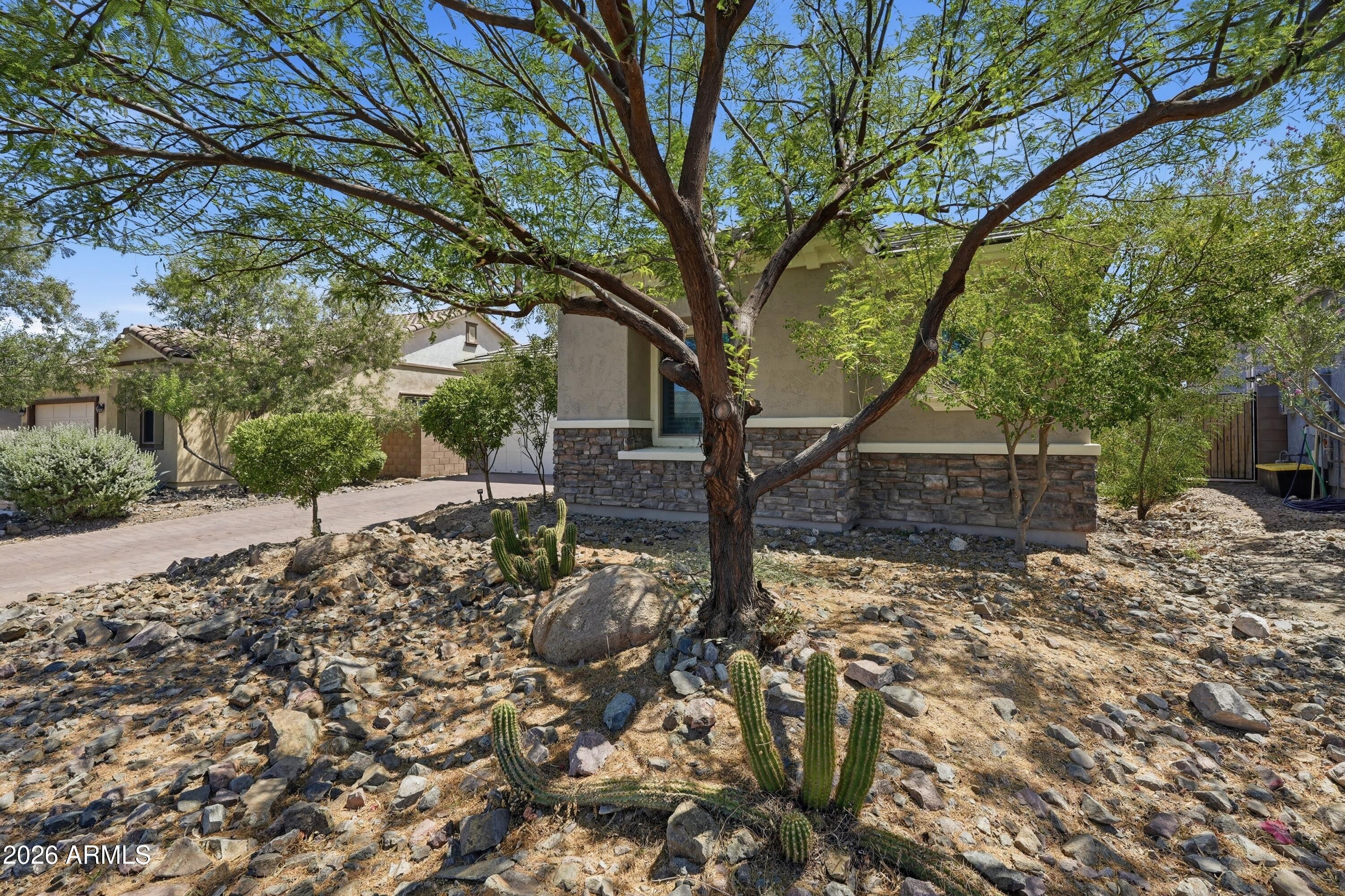 16373 W BEAUTIFUL Lane