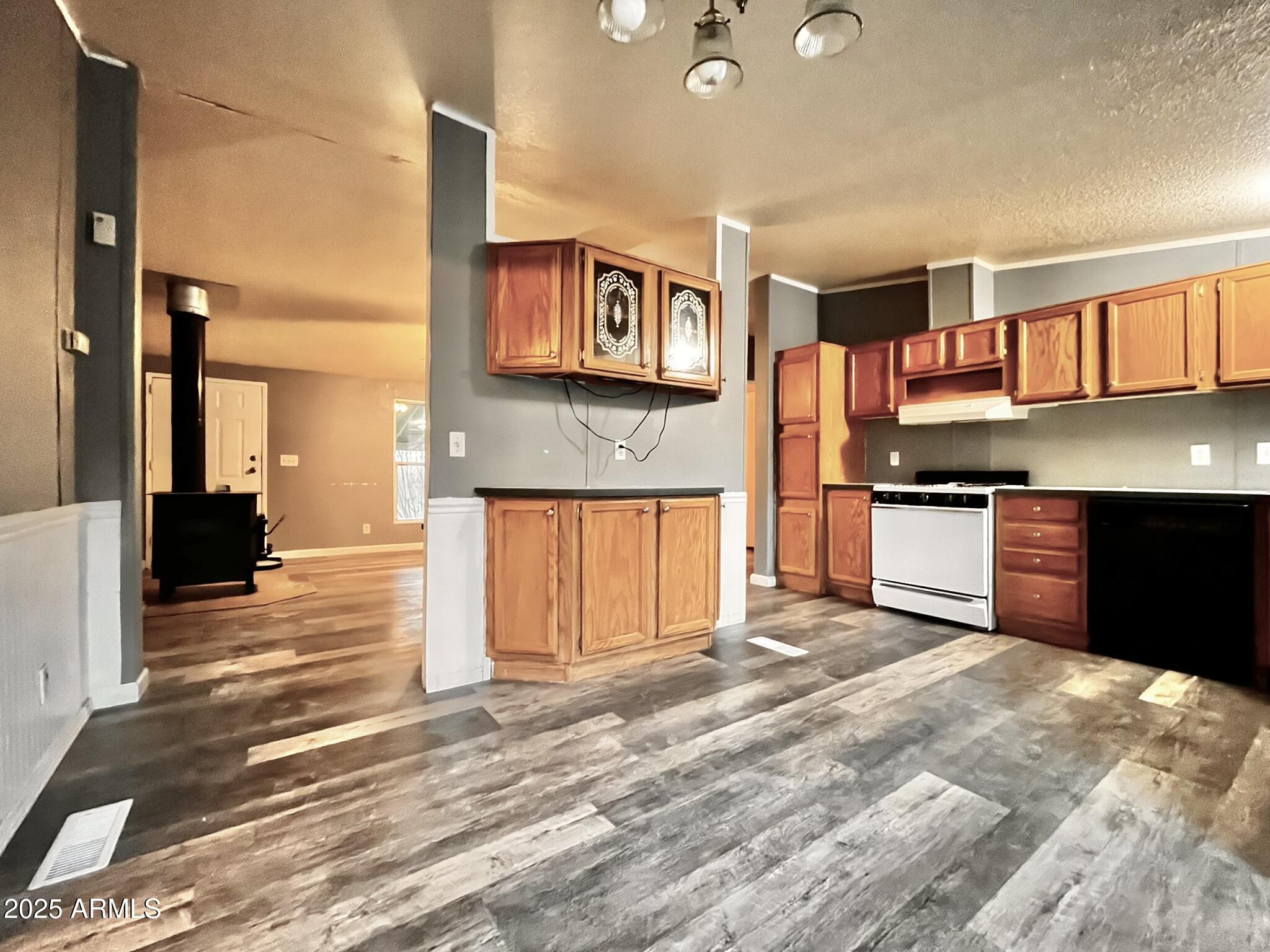 5943 N BORDEAUX Road