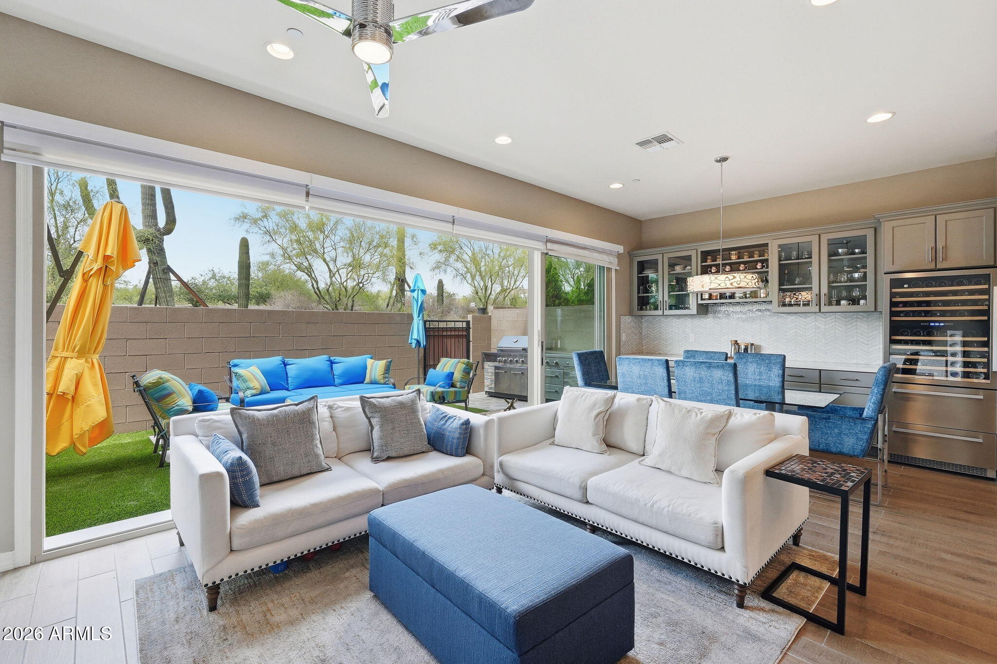 7356 E VISTA BONITA Drive