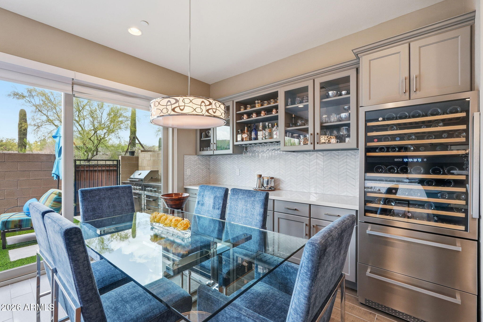7356 E VISTA BONITA Drive
