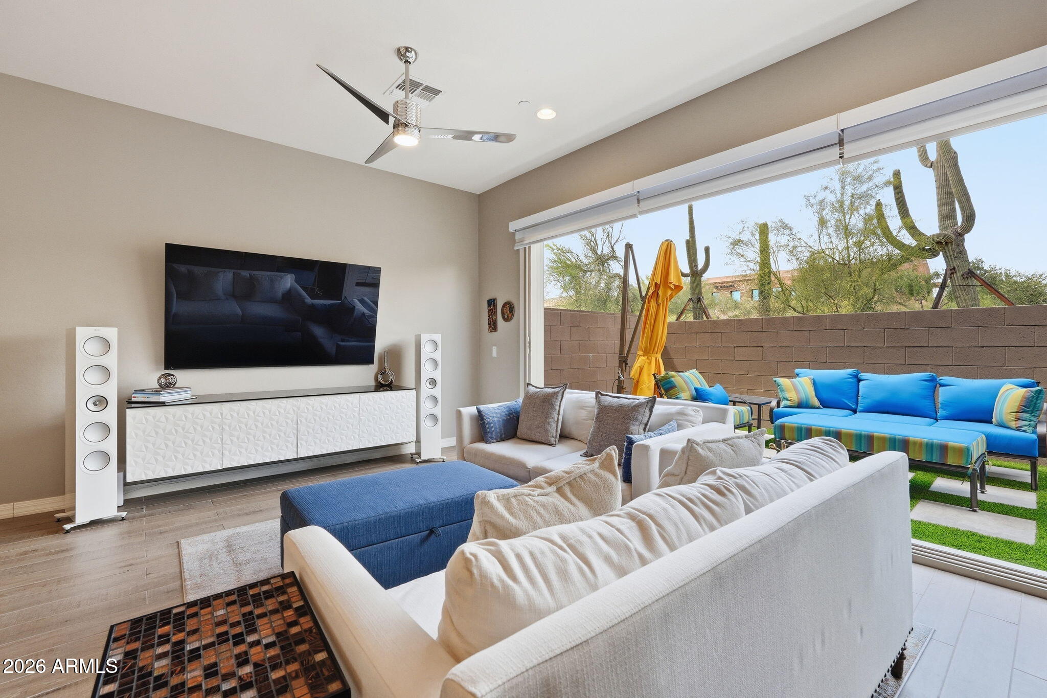 7356 E VISTA BONITA Drive