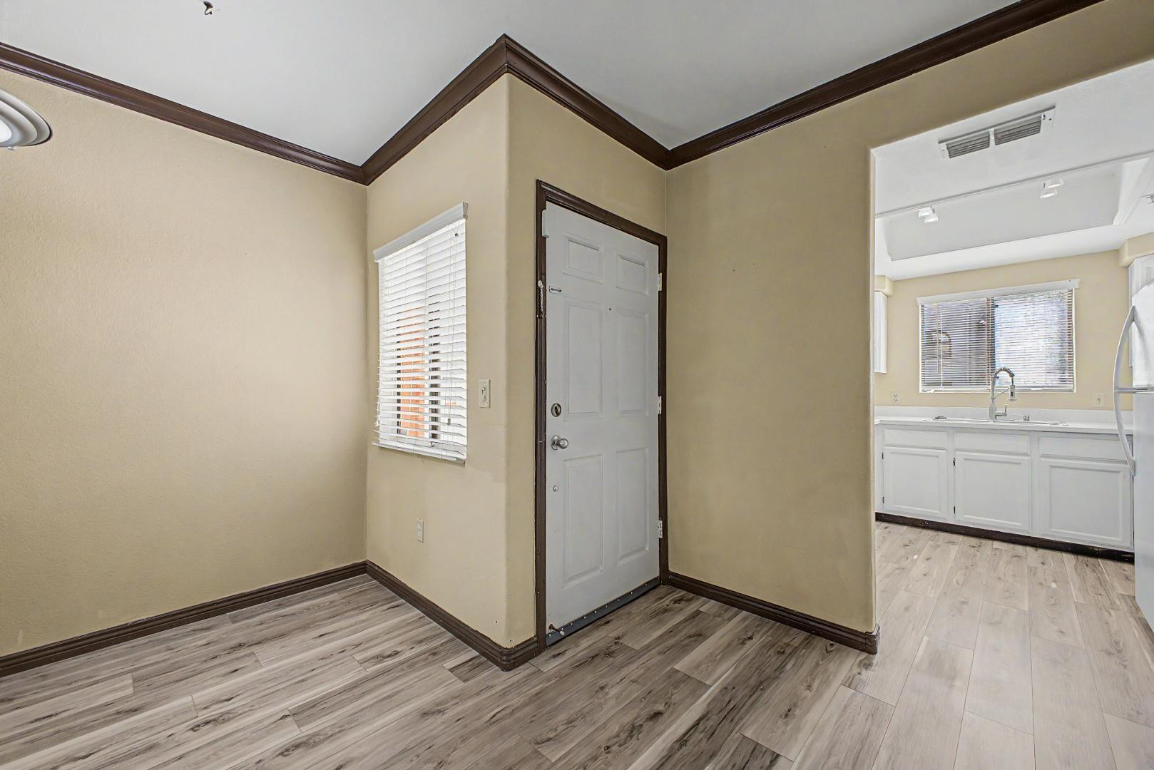 750 E Northern Avenue Unit 1048