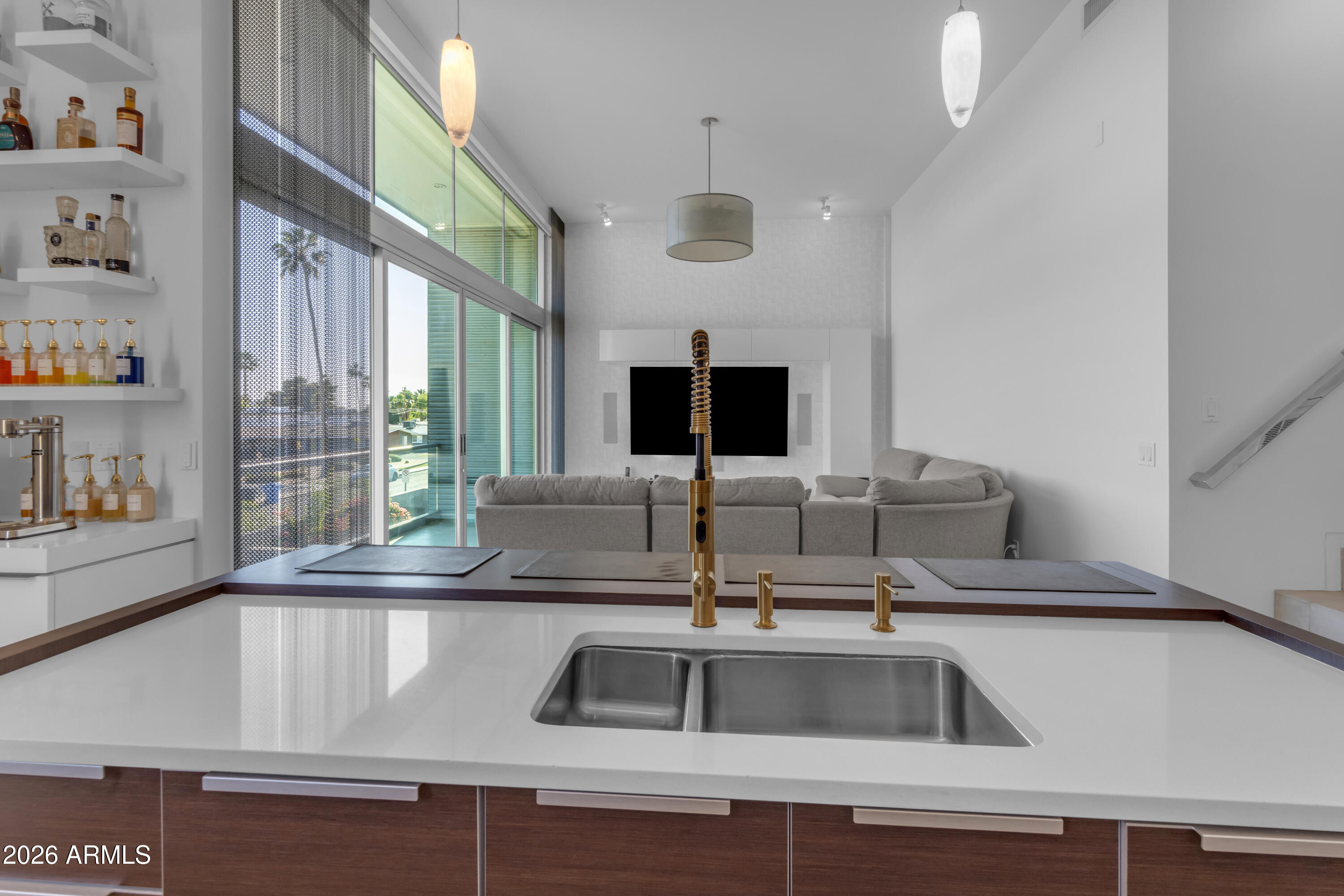 4410 N 27TH Street 6