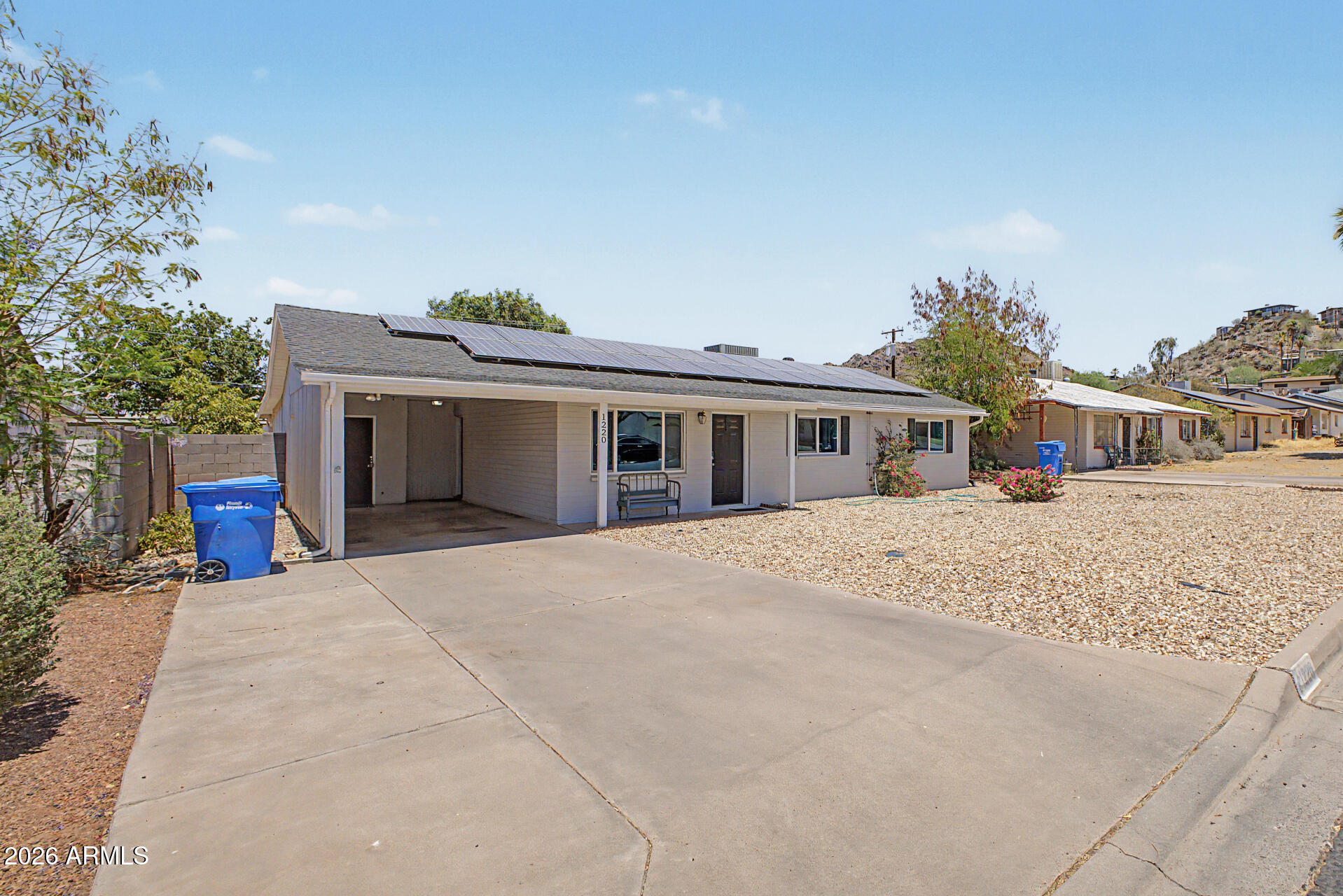 1220 E LAS PALMARITAS Drive