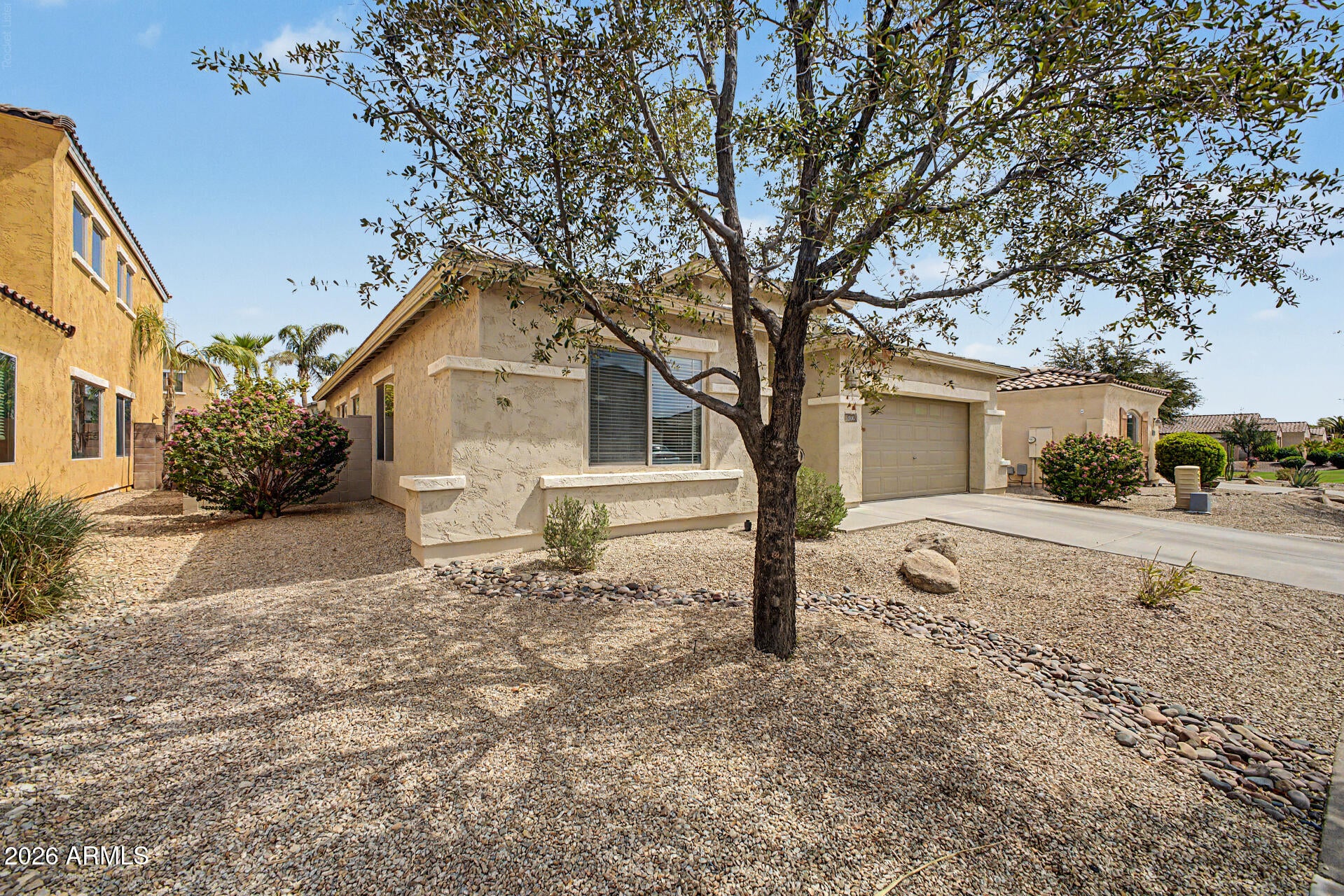 896 E LA COSTA Place
