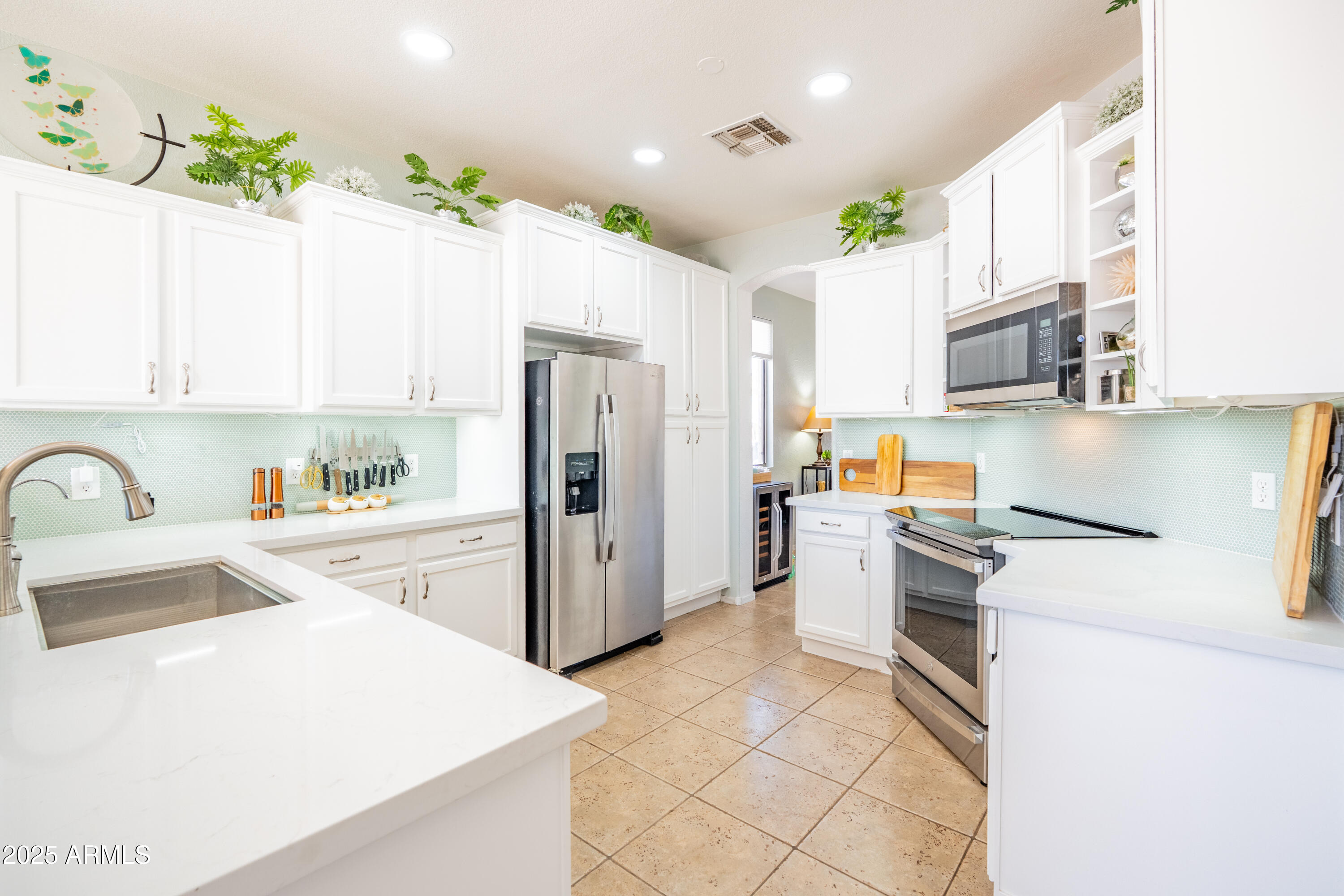 1550 W SAINT KATERI Drive