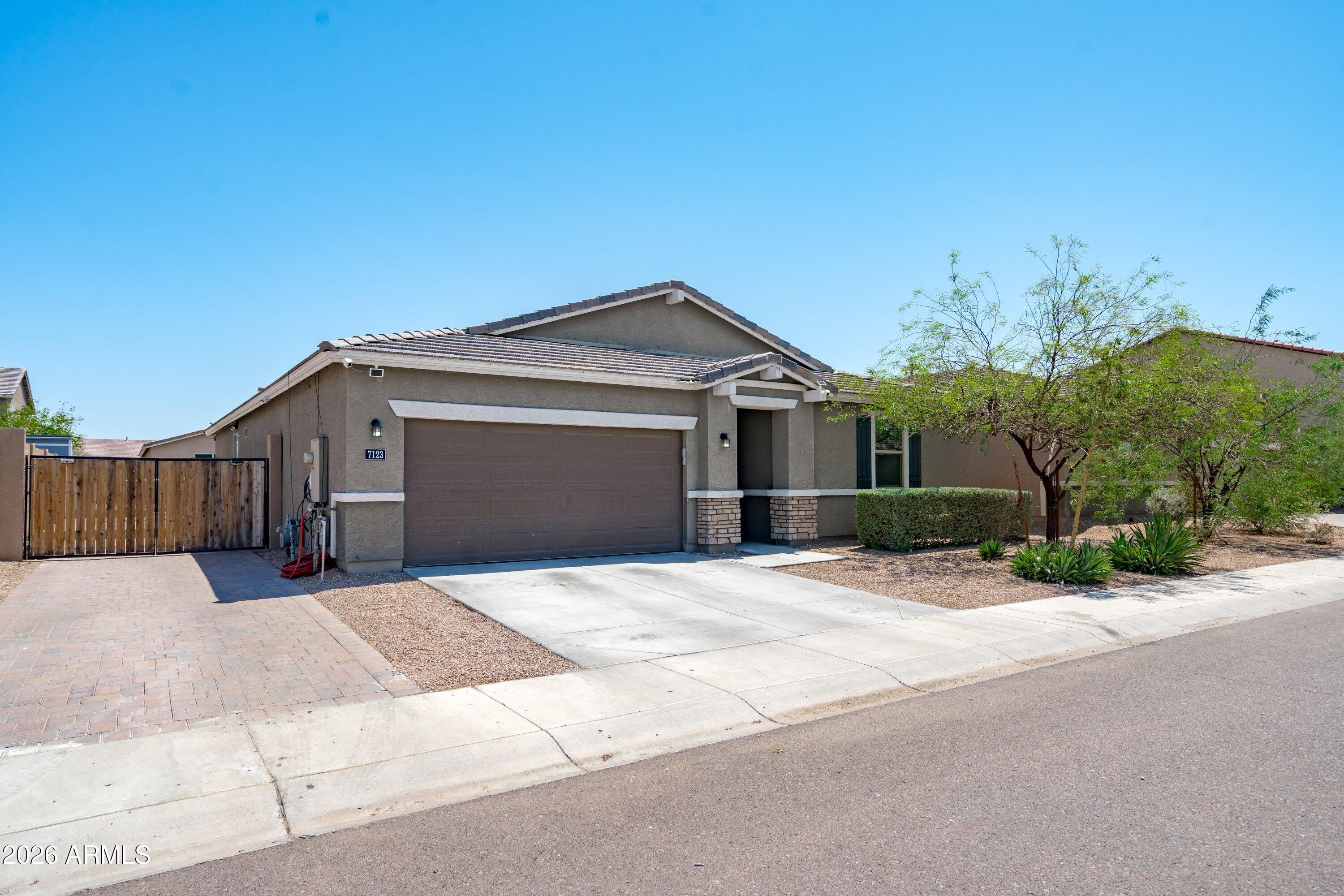 7123 S 34TH Lane