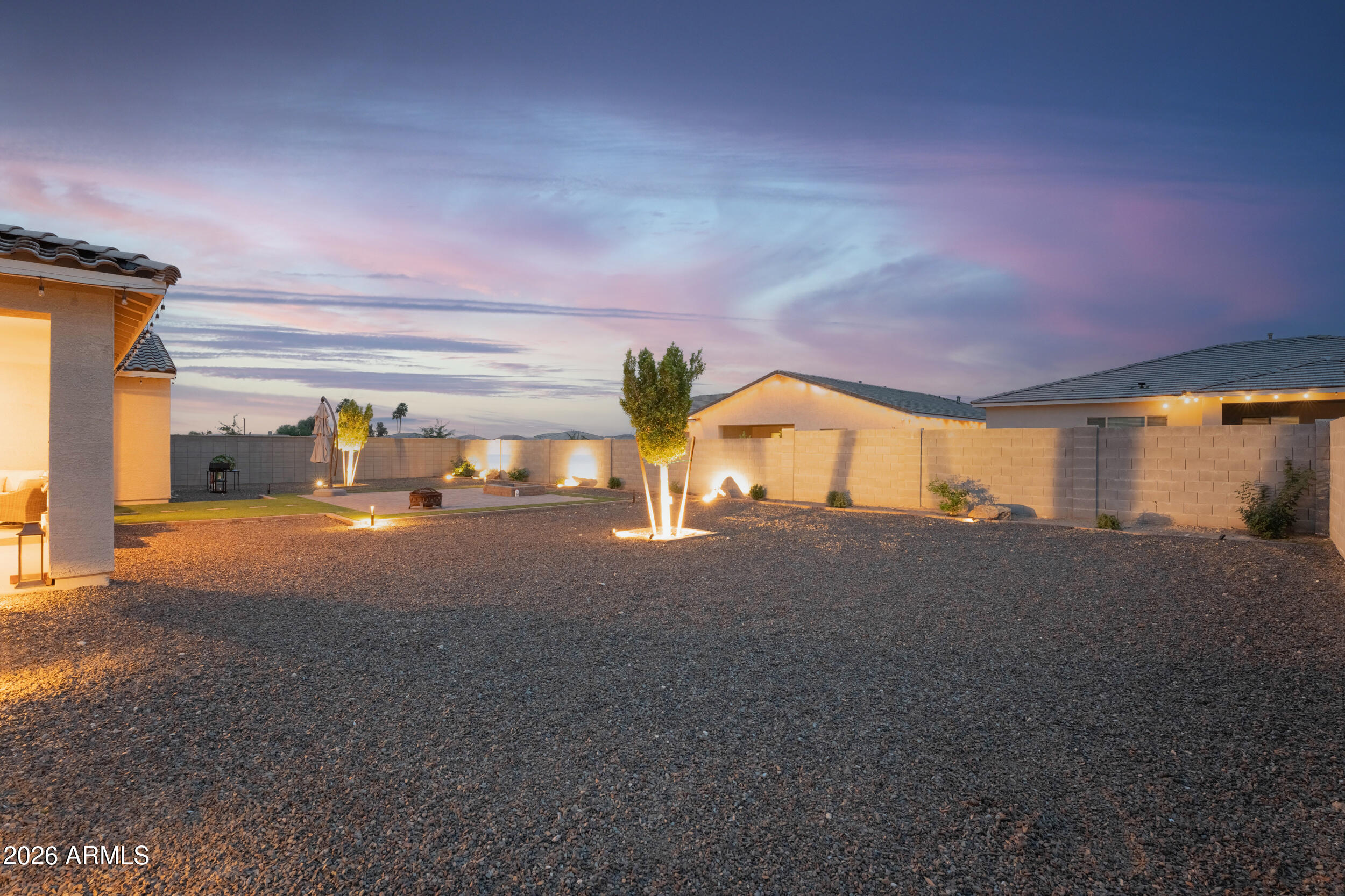 18209 W COLTER Street