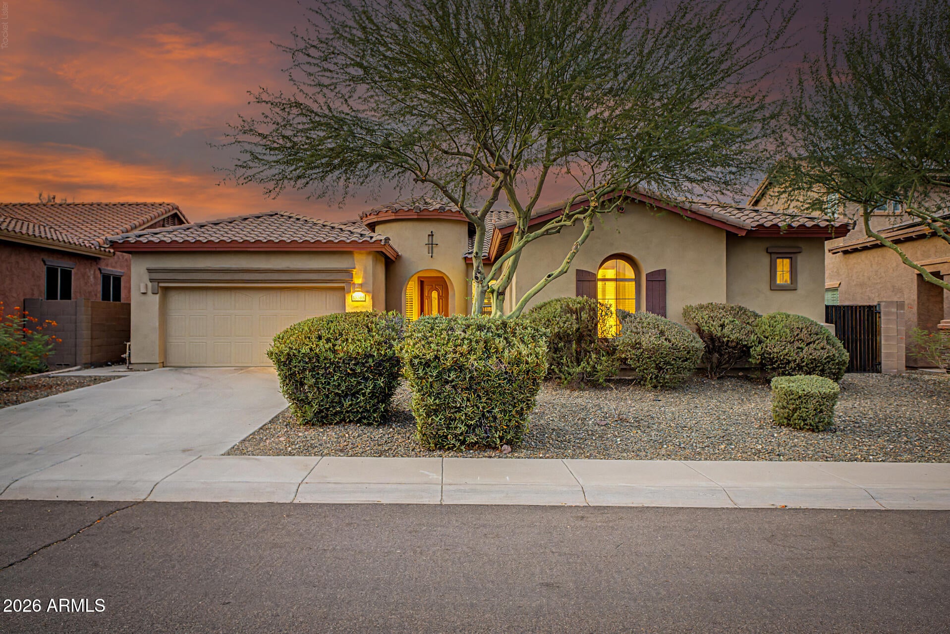 13388 W CHAPAROSA Way