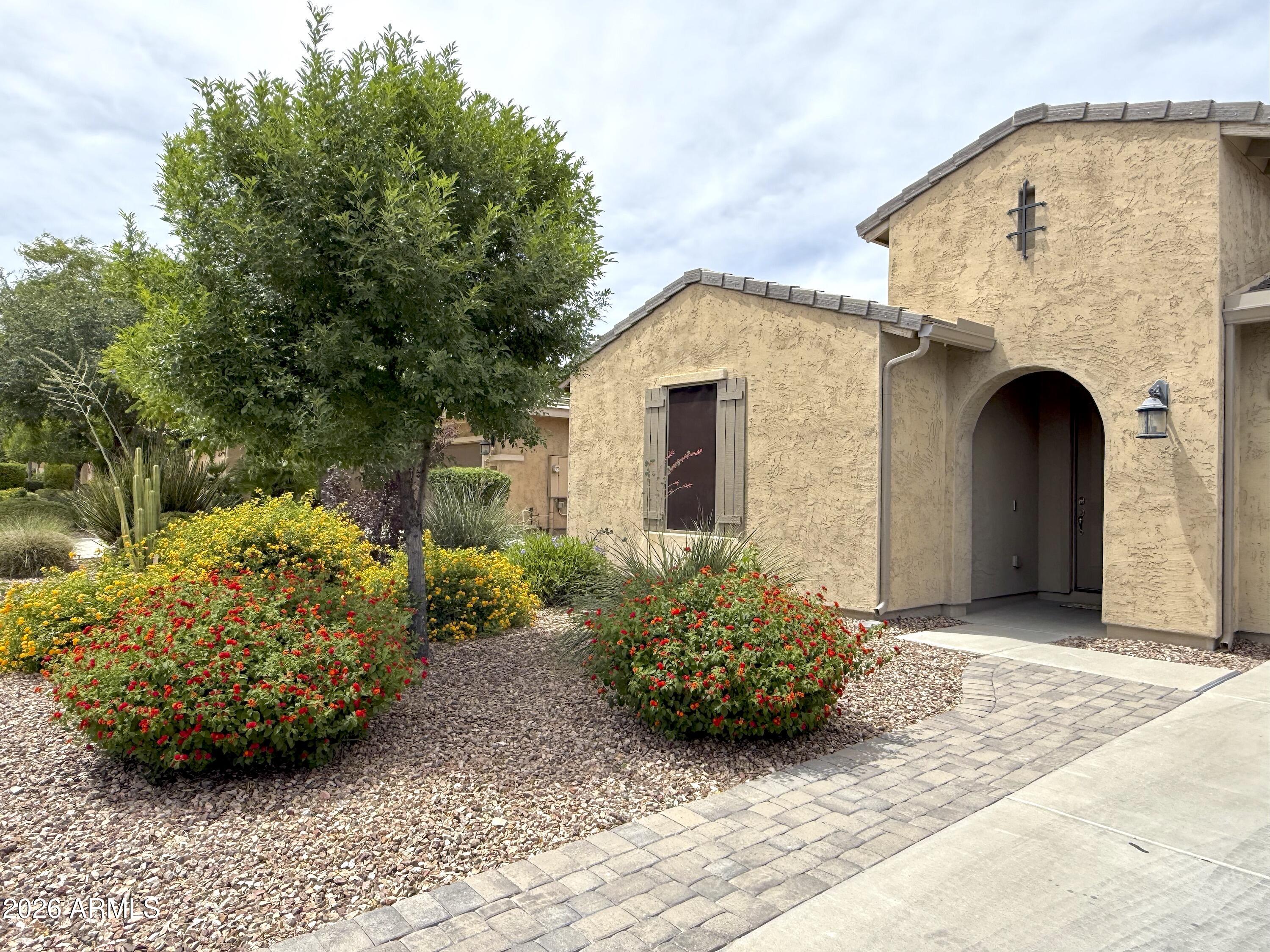 4478 W GOLDMINE MOUNTAIN Drive