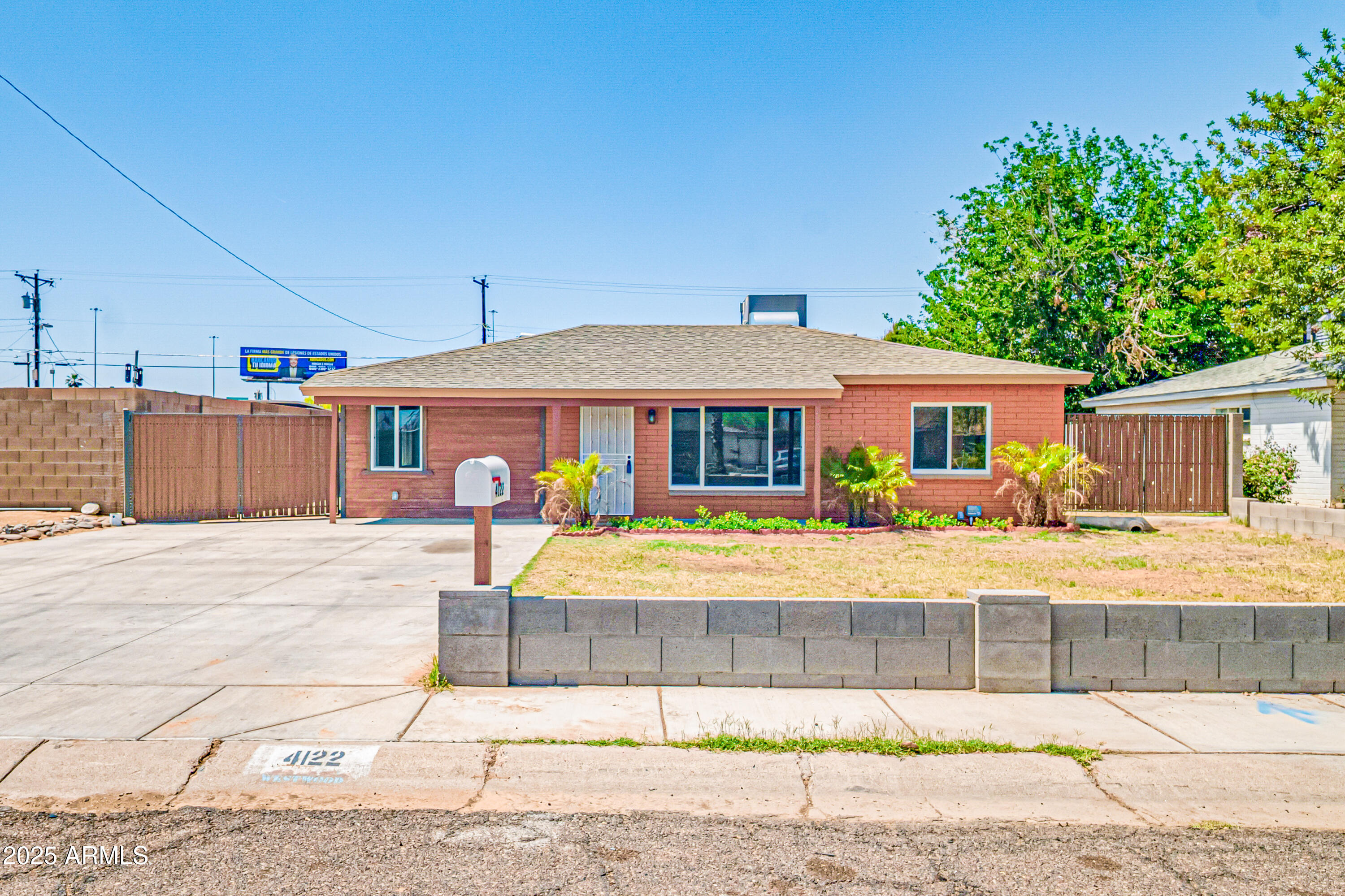 4122 N 23RD Drive