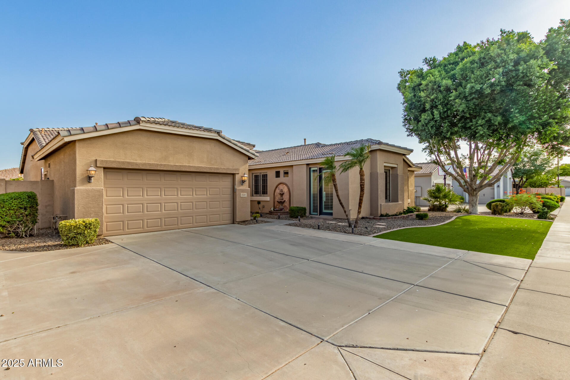 2183 W HAWKEN Way