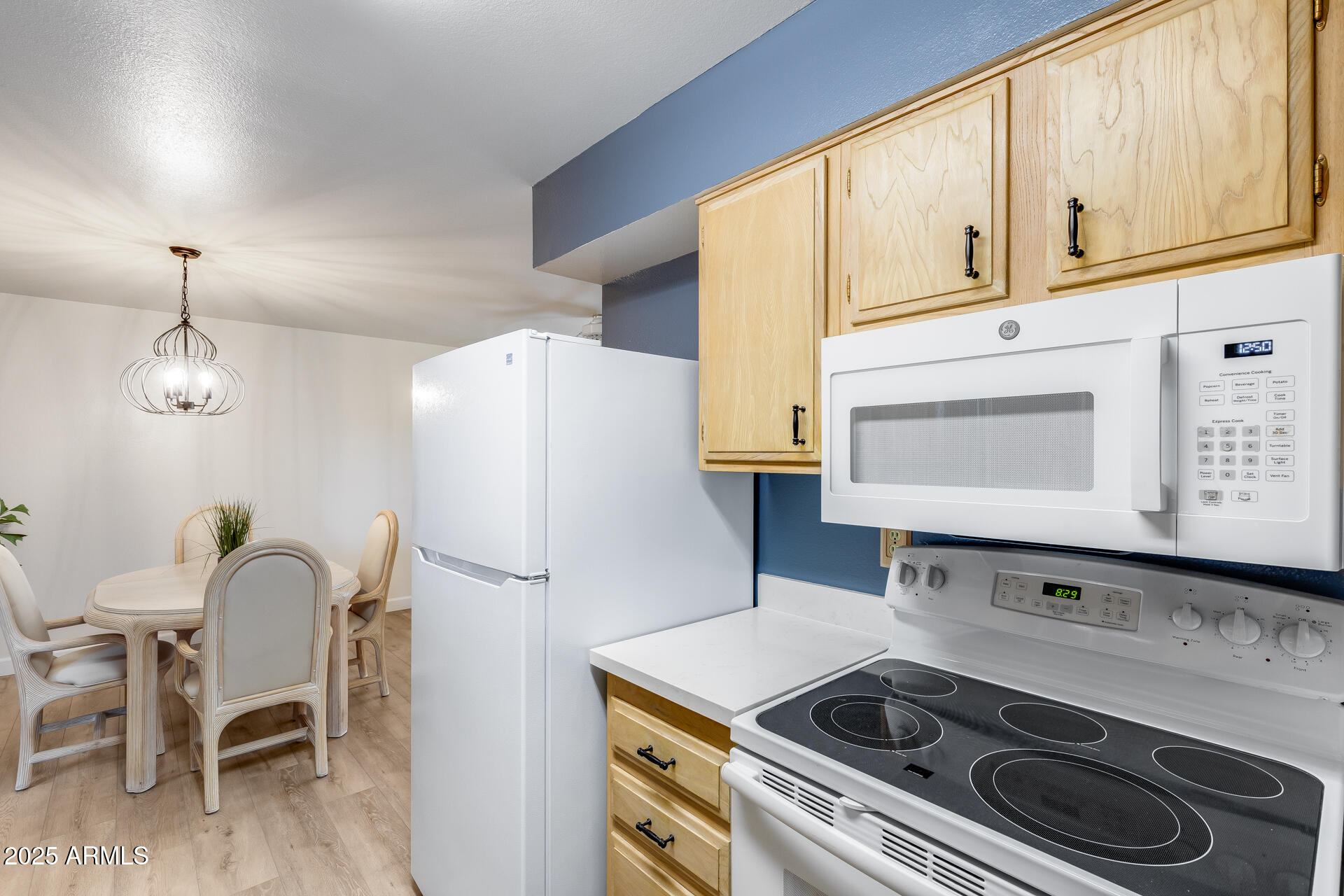 10426 W DEANNE Drive