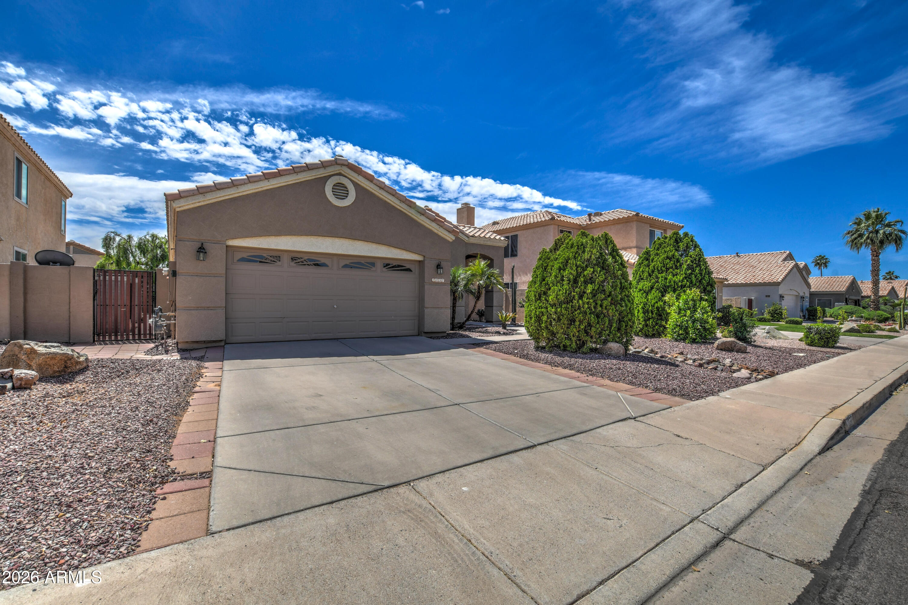 7237 E Lomita Avenue