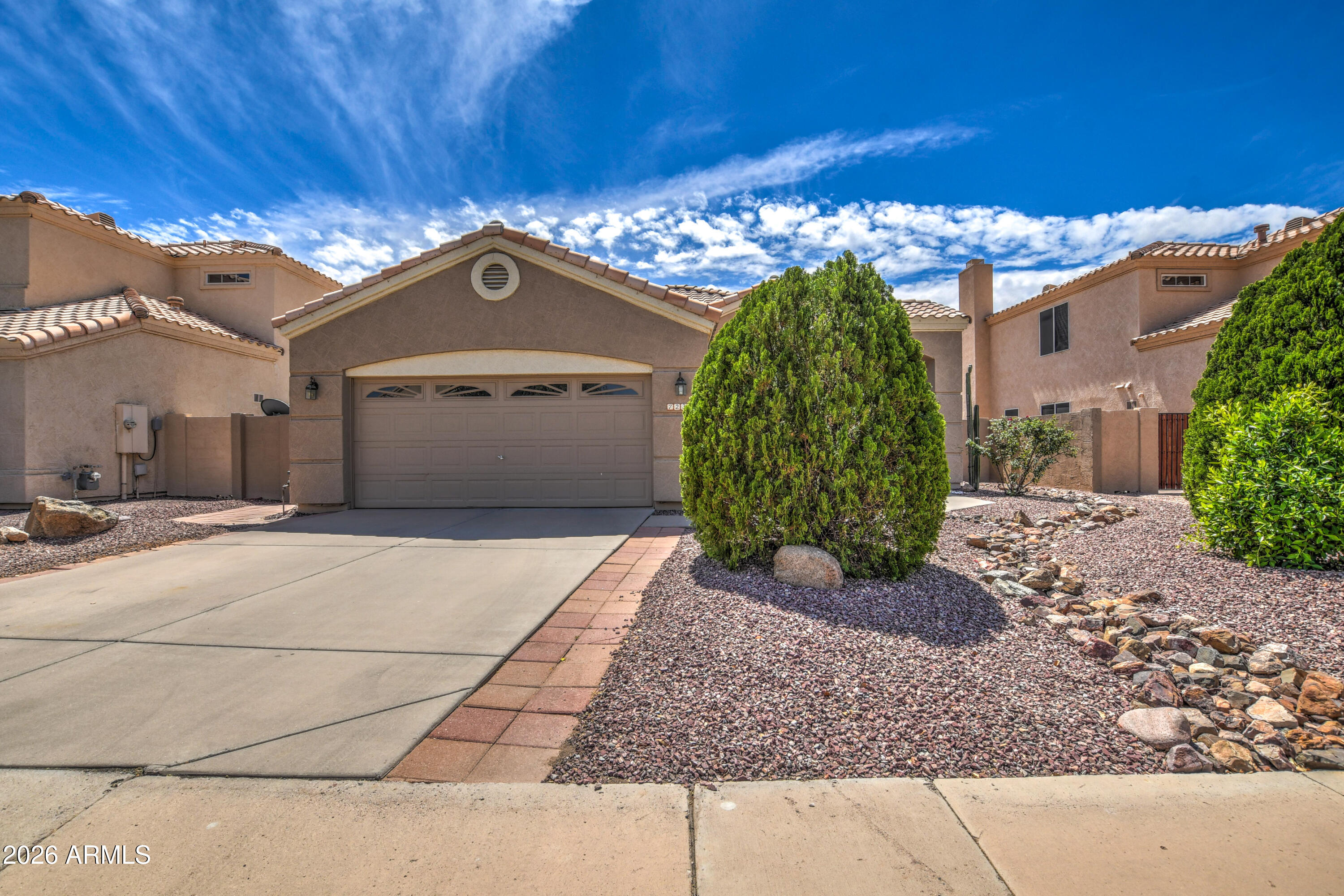 7237 E Lomita Avenue