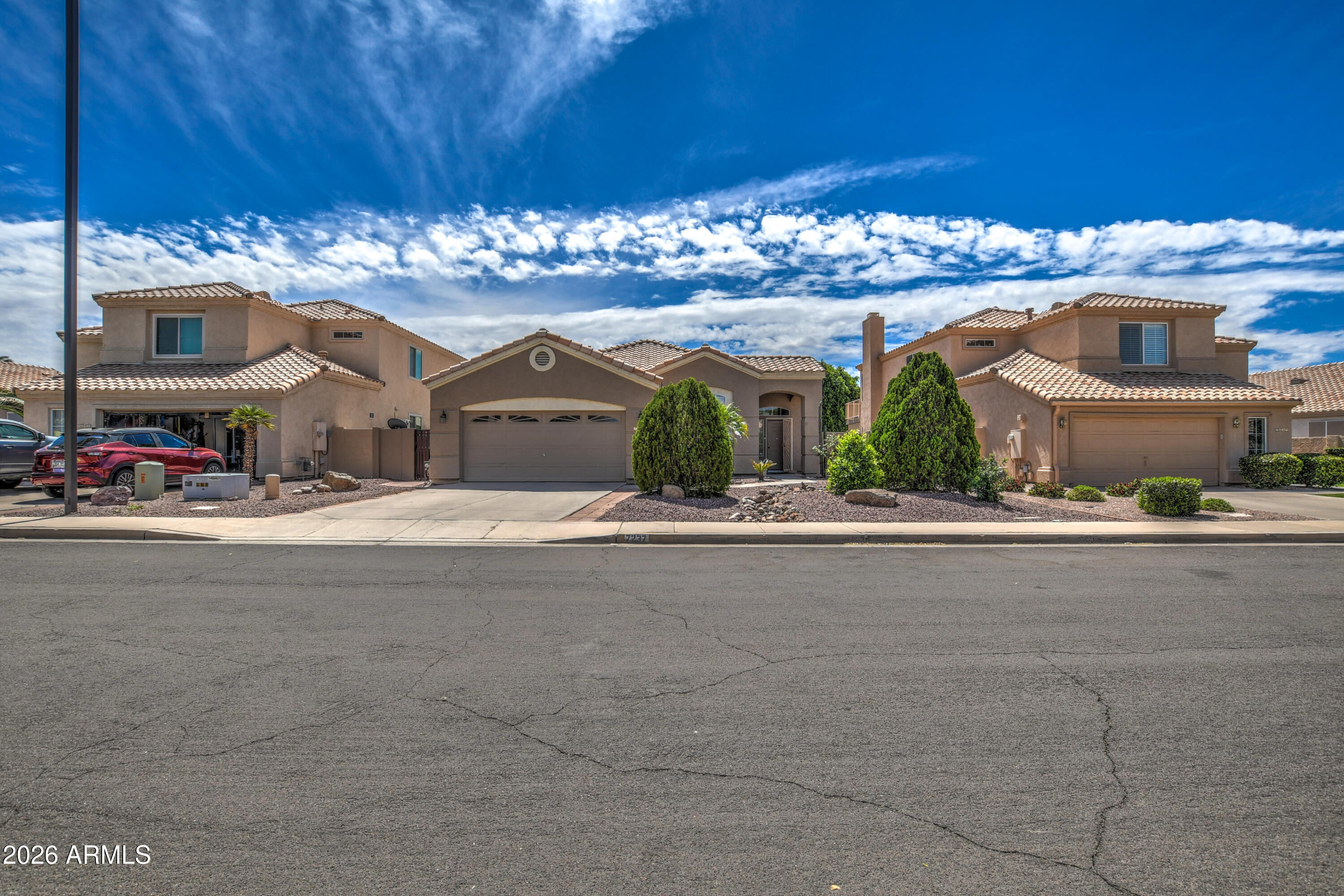 7237 E Lomita Avenue