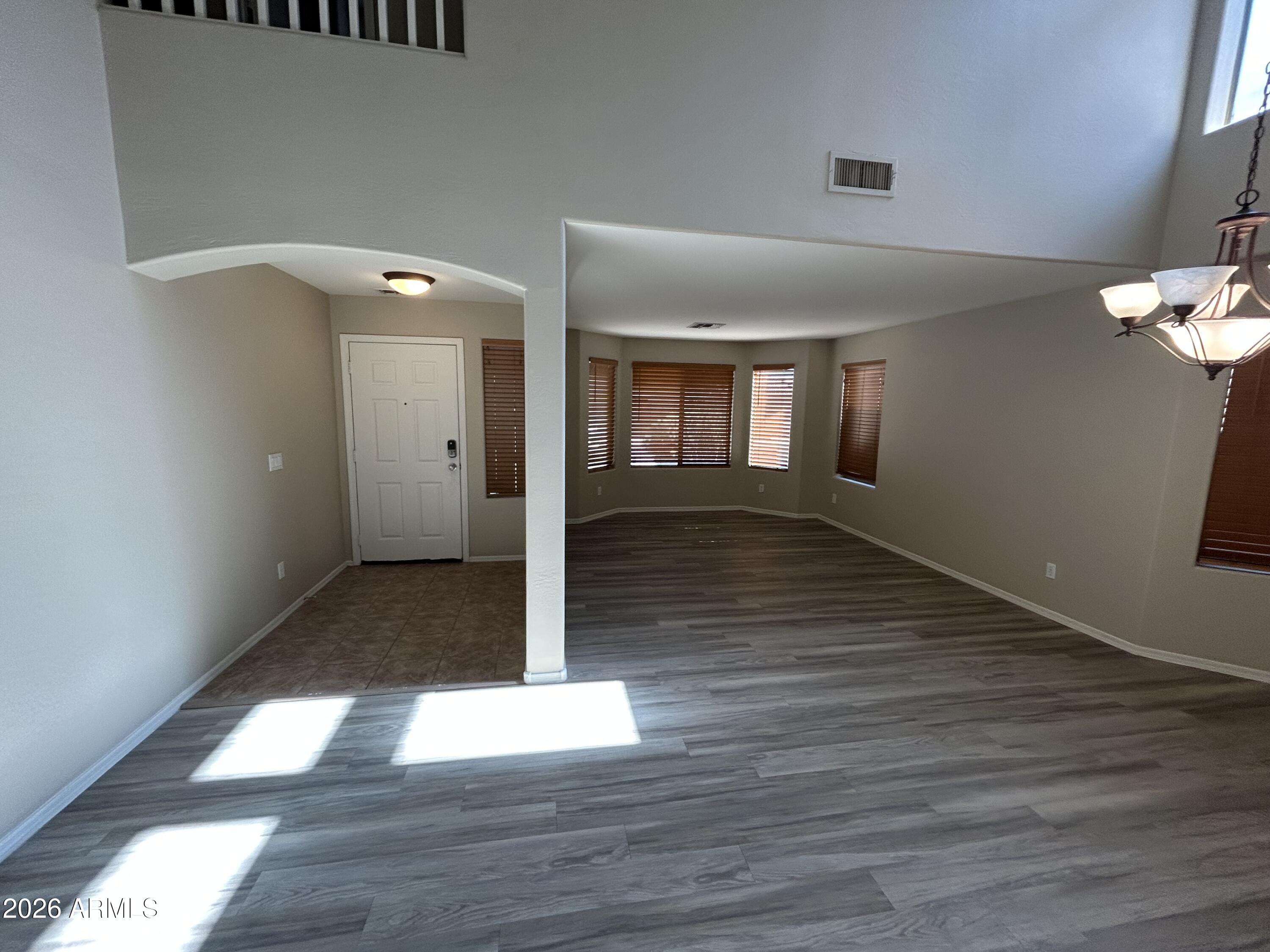 24902 W WAYLAND Drive