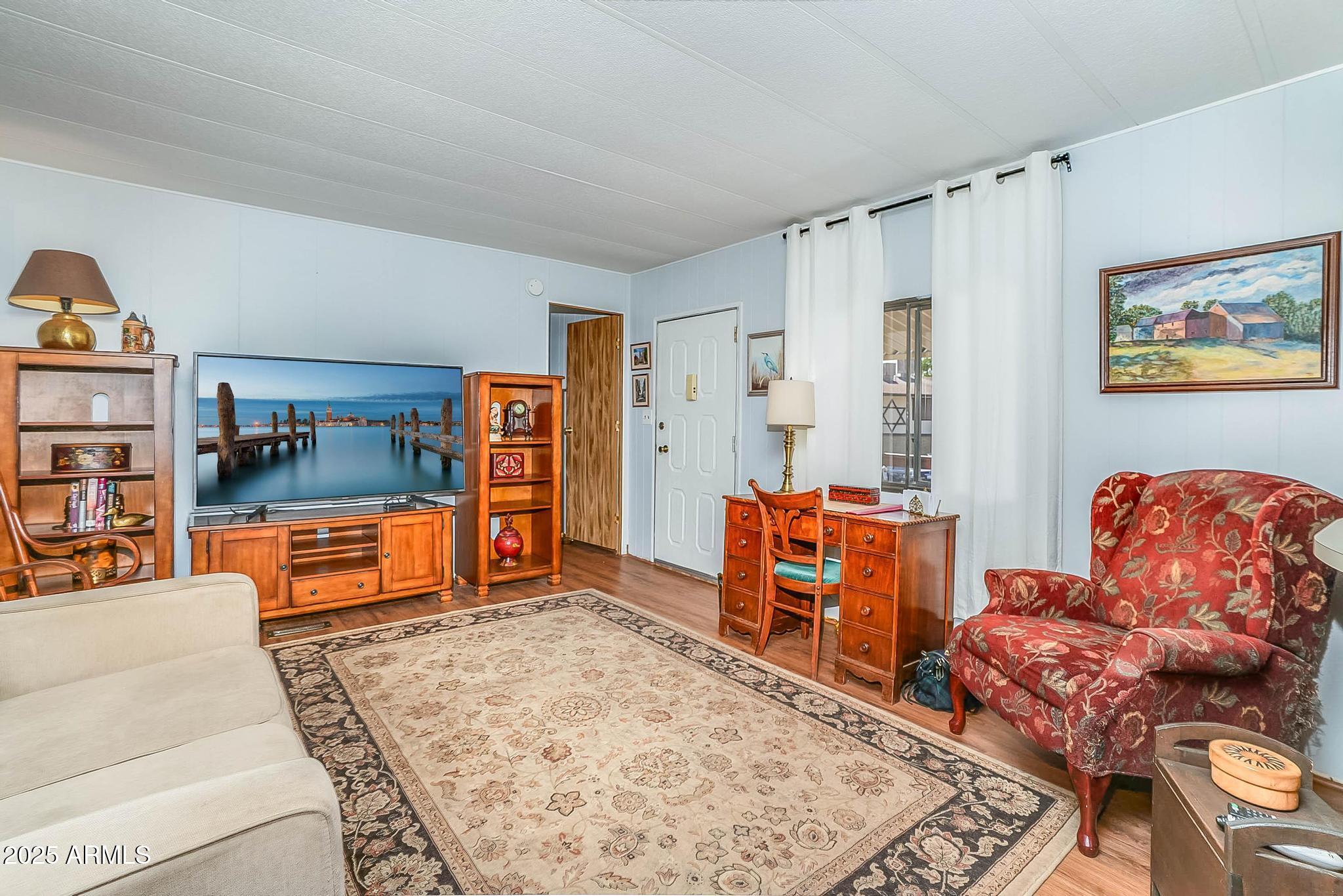 210 Lampliter Village