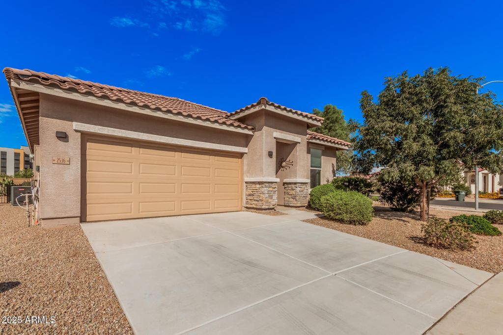 Photo of 2536 E Paseo Drive, Casa Grande, AZ 85194 (MLS # 6922219)
