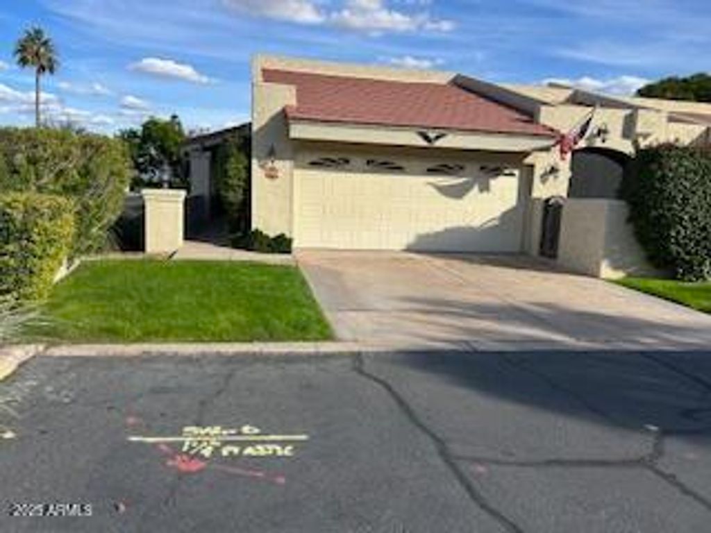 Photo of 7365 E Valley View Road, Scottsdale, AZ 85250 (MLS # 6951919)