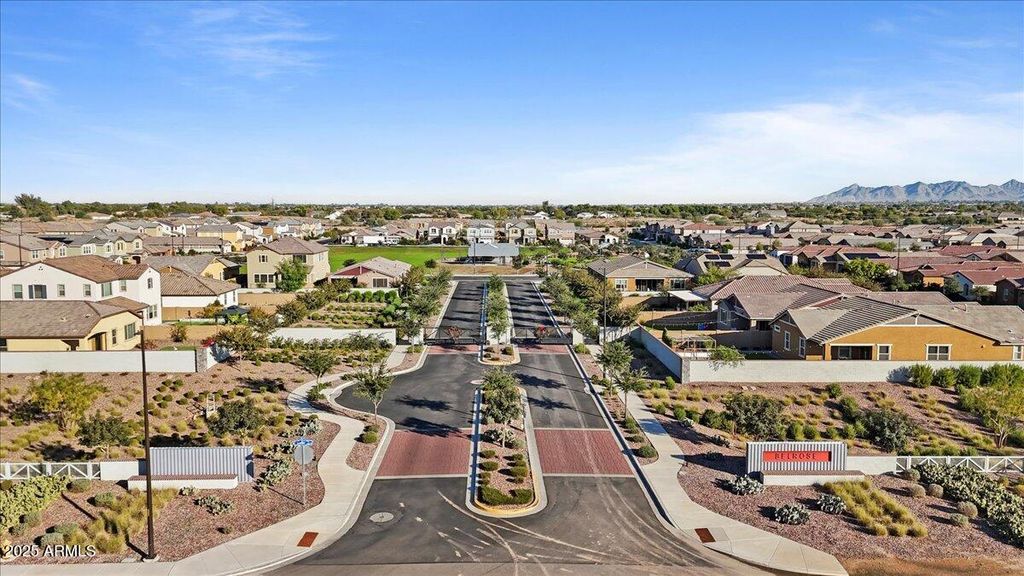 Photo of 2264 E Isaiah Avenue, Gilbert, AZ 85298 (MLS # 6951594)