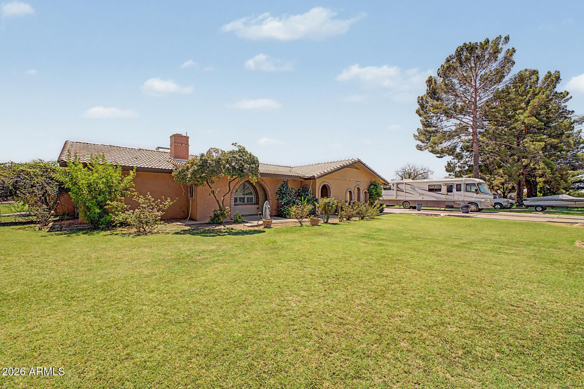 10517 W CATALINA Drive