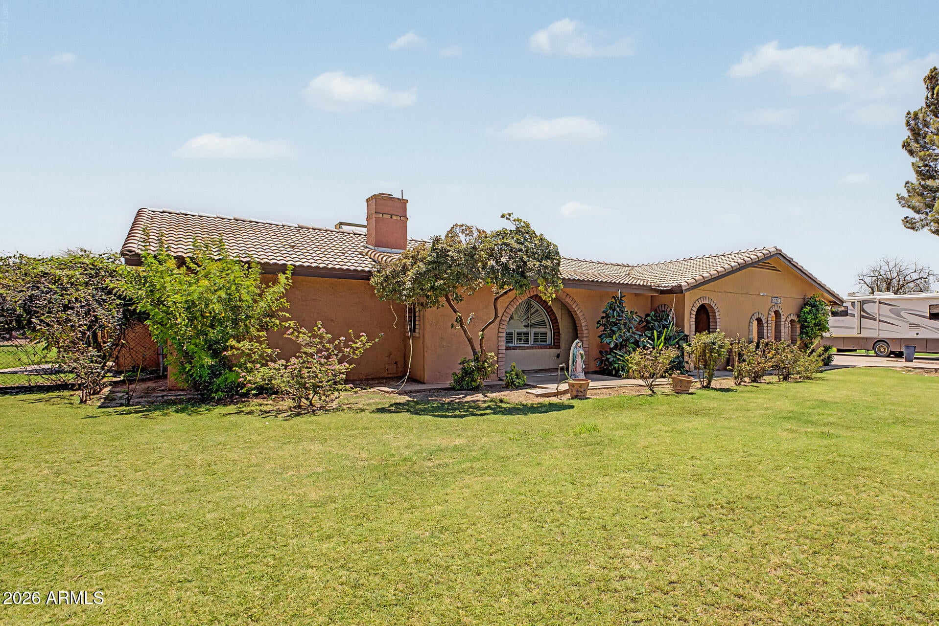 10517 W CATALINA Drive