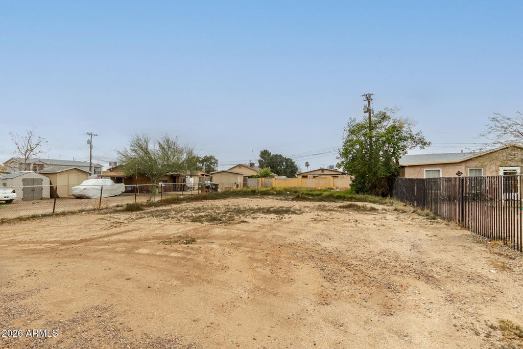 Photo of 1712 S 3rd Street #13, Phoenix, AZ 85004 (MLS # 6987679)