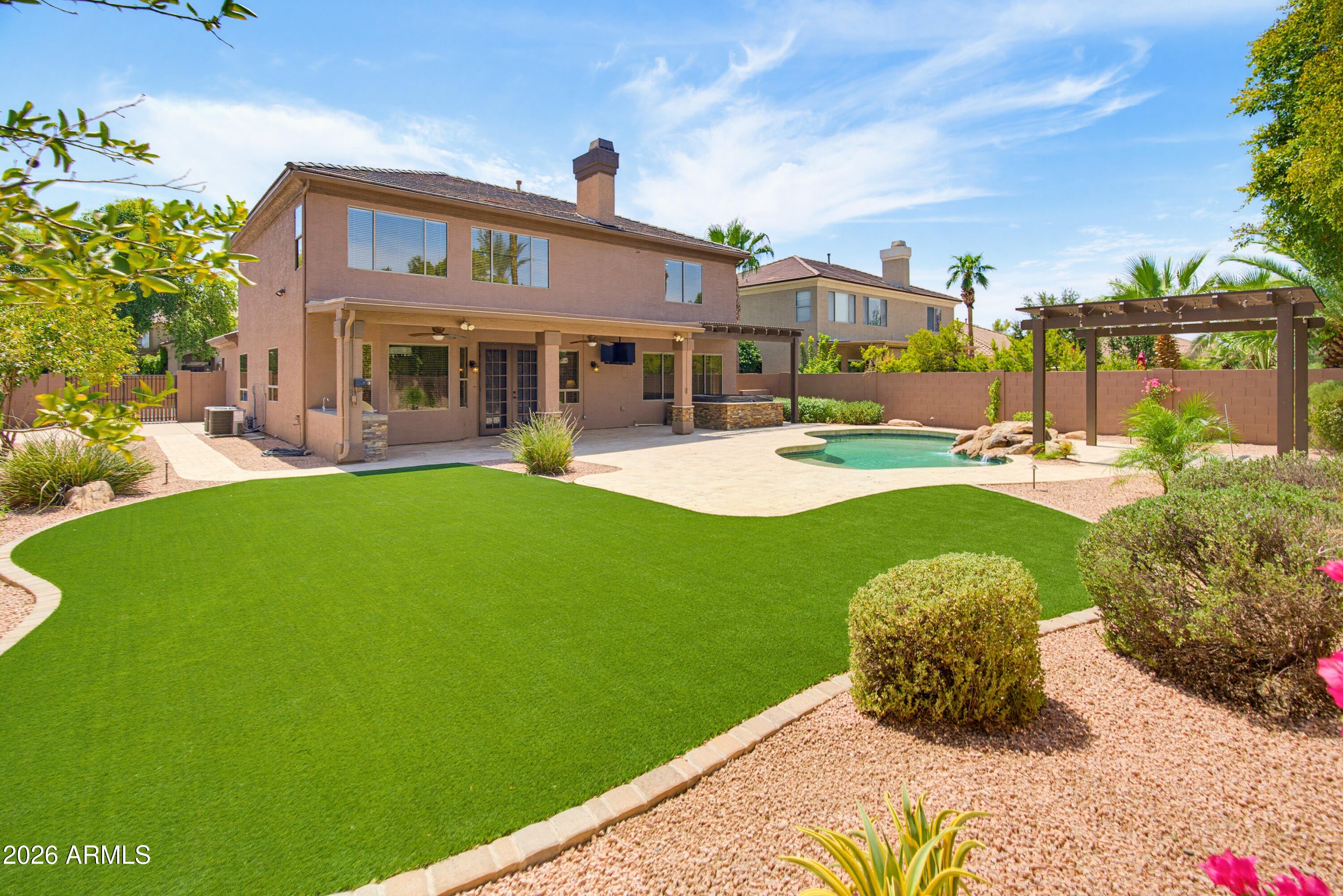 1550 E Saratoga Court