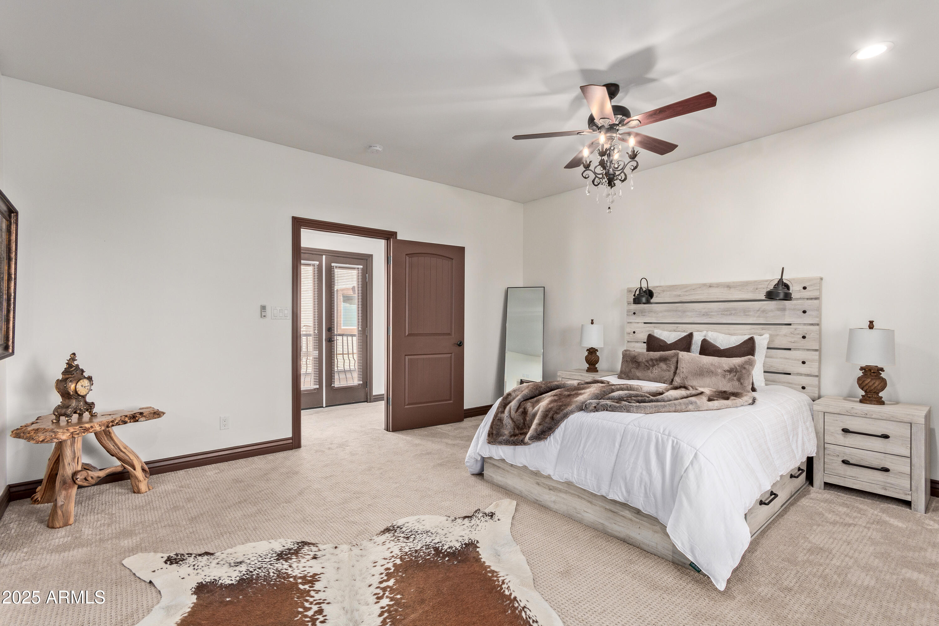 Maricopa County Island - 
Private custom home just east of Las Sendas - Residential