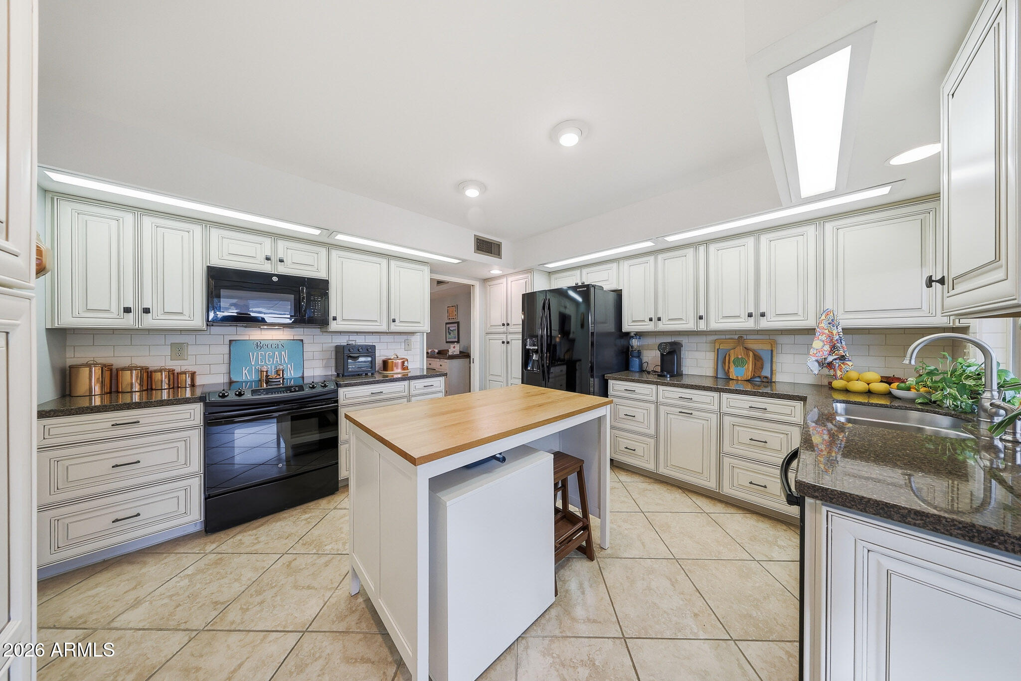 10921 W CAMPANA Drive