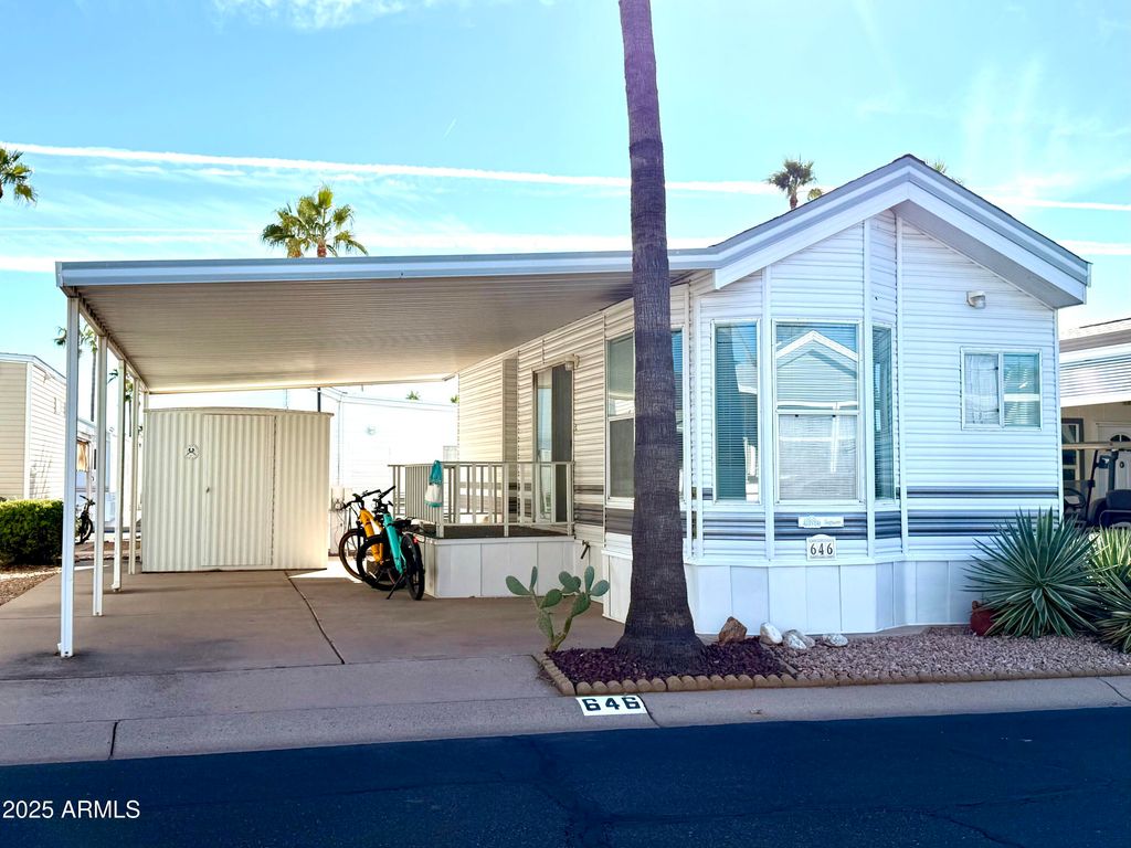 Photo of 646 Hawks Eye Drive, Apache Junction, AZ 85119 (MLS # 6953438)