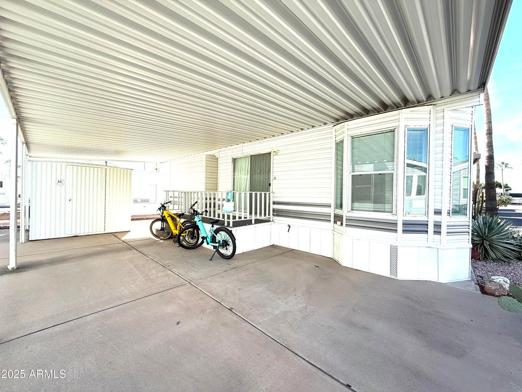 Photo of 646 Hawks Eye Drive, Apache Junction, AZ 85119 (MLS # 6953438)